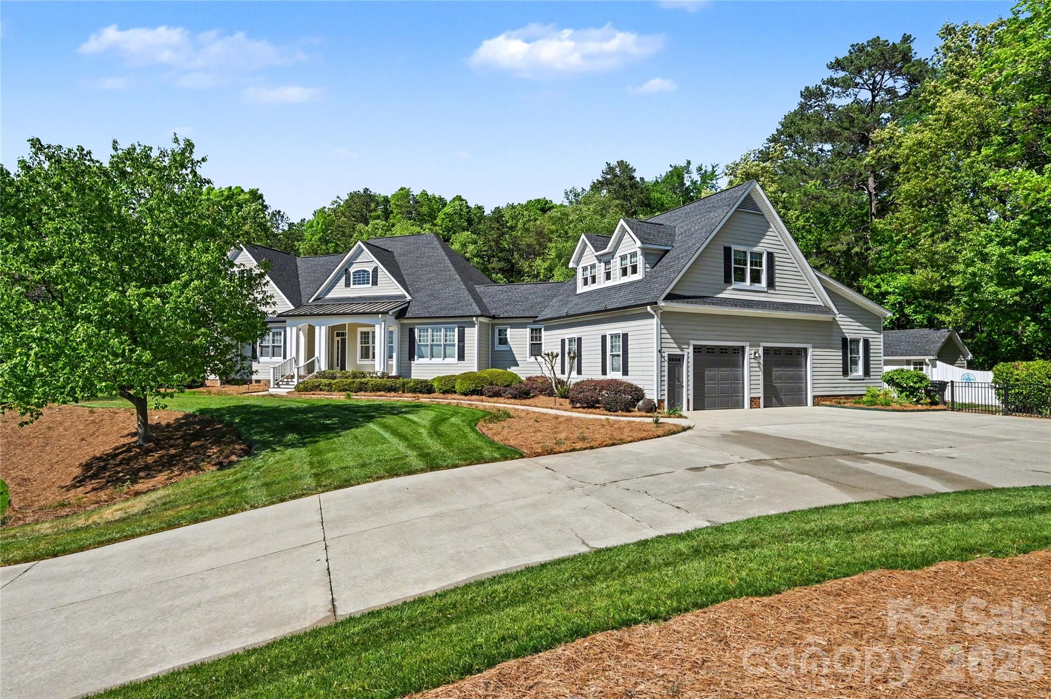 478 Mccoppin Court NE