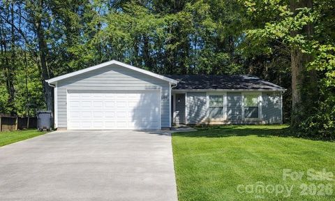 6332 Holly Knoll Drive Charlotte NC 28227