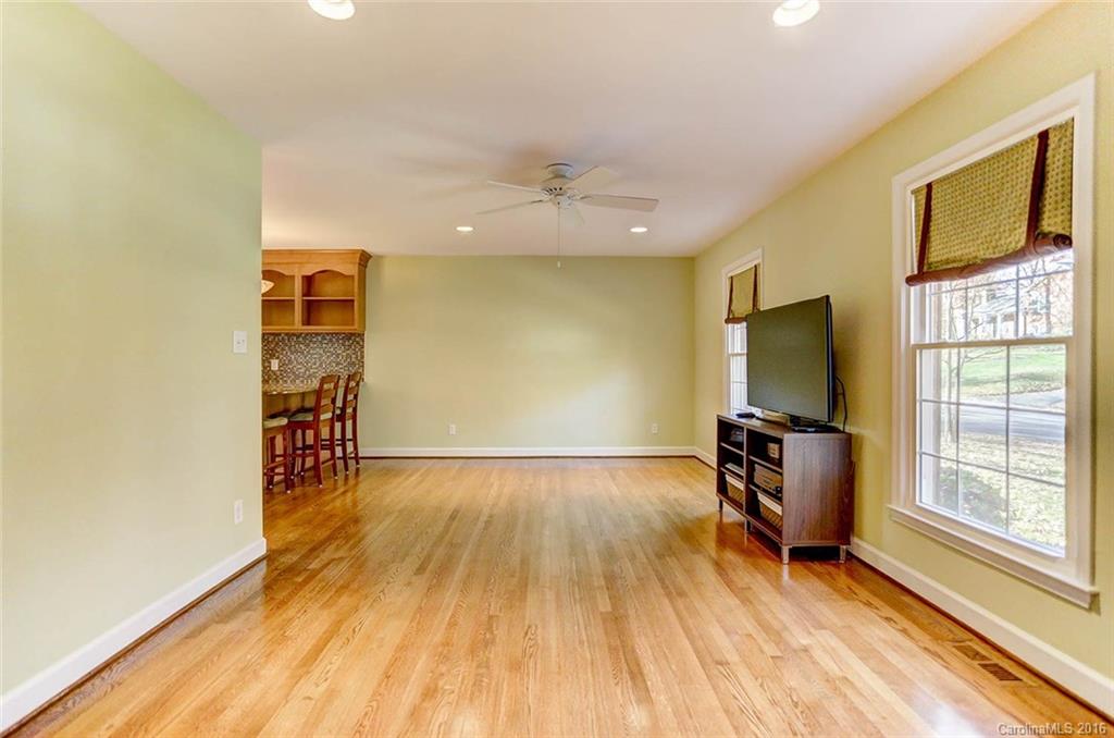 Beverly Woods - Residential