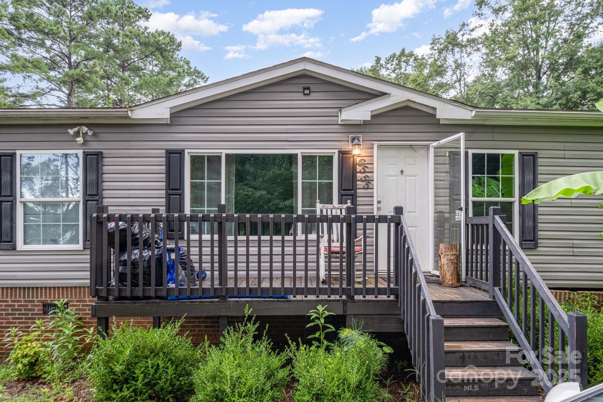 Lynn Ridge - Residential