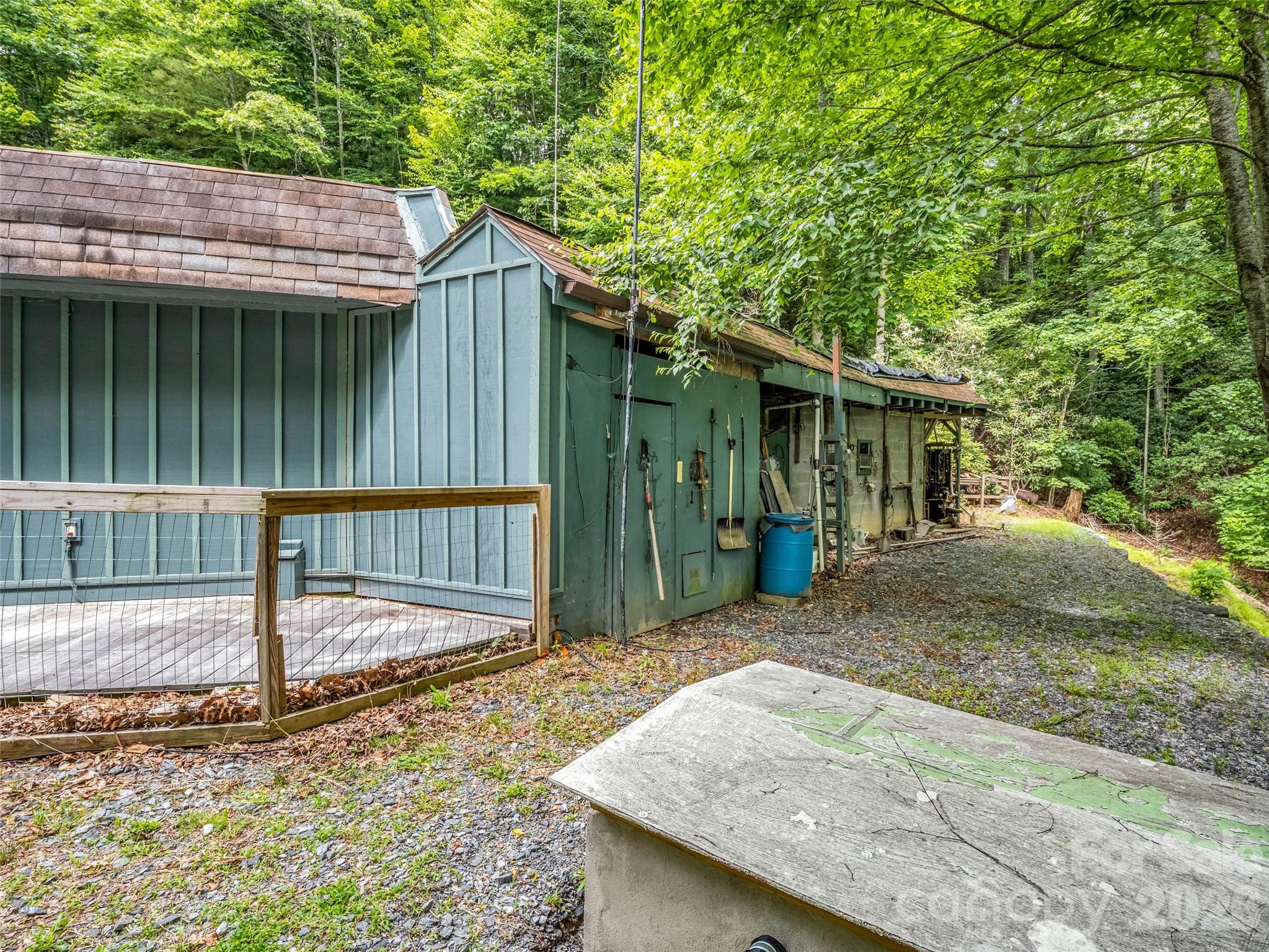 707 Cascade Trail
