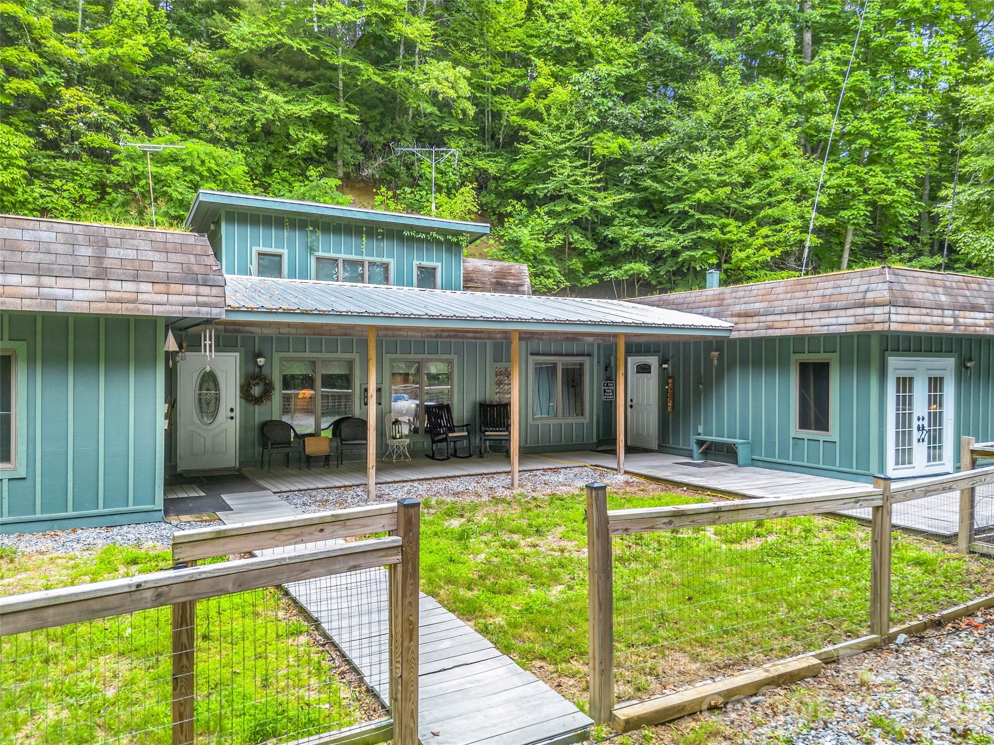707 Cascade Trail