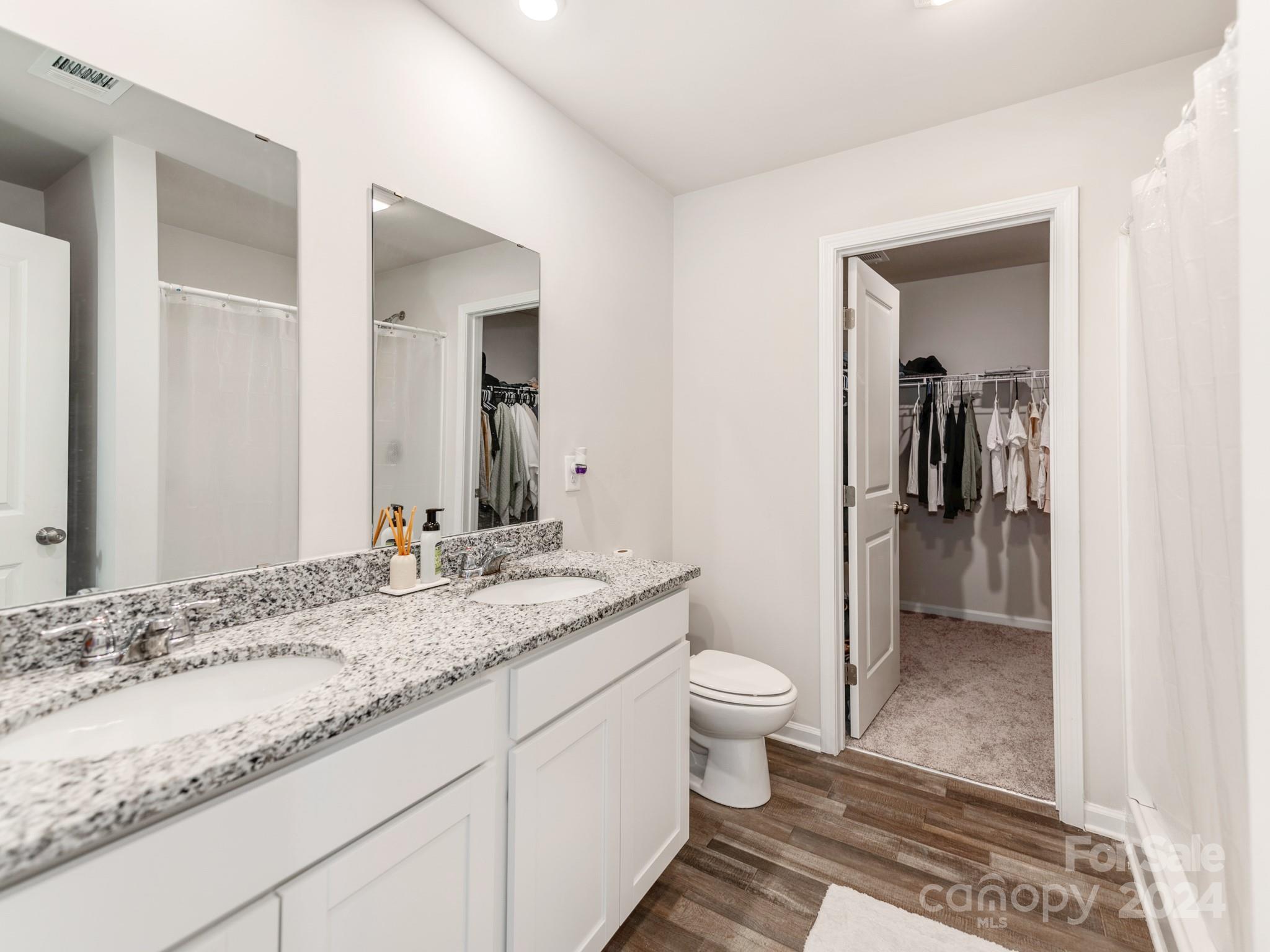 Field Crest Farm - Residential