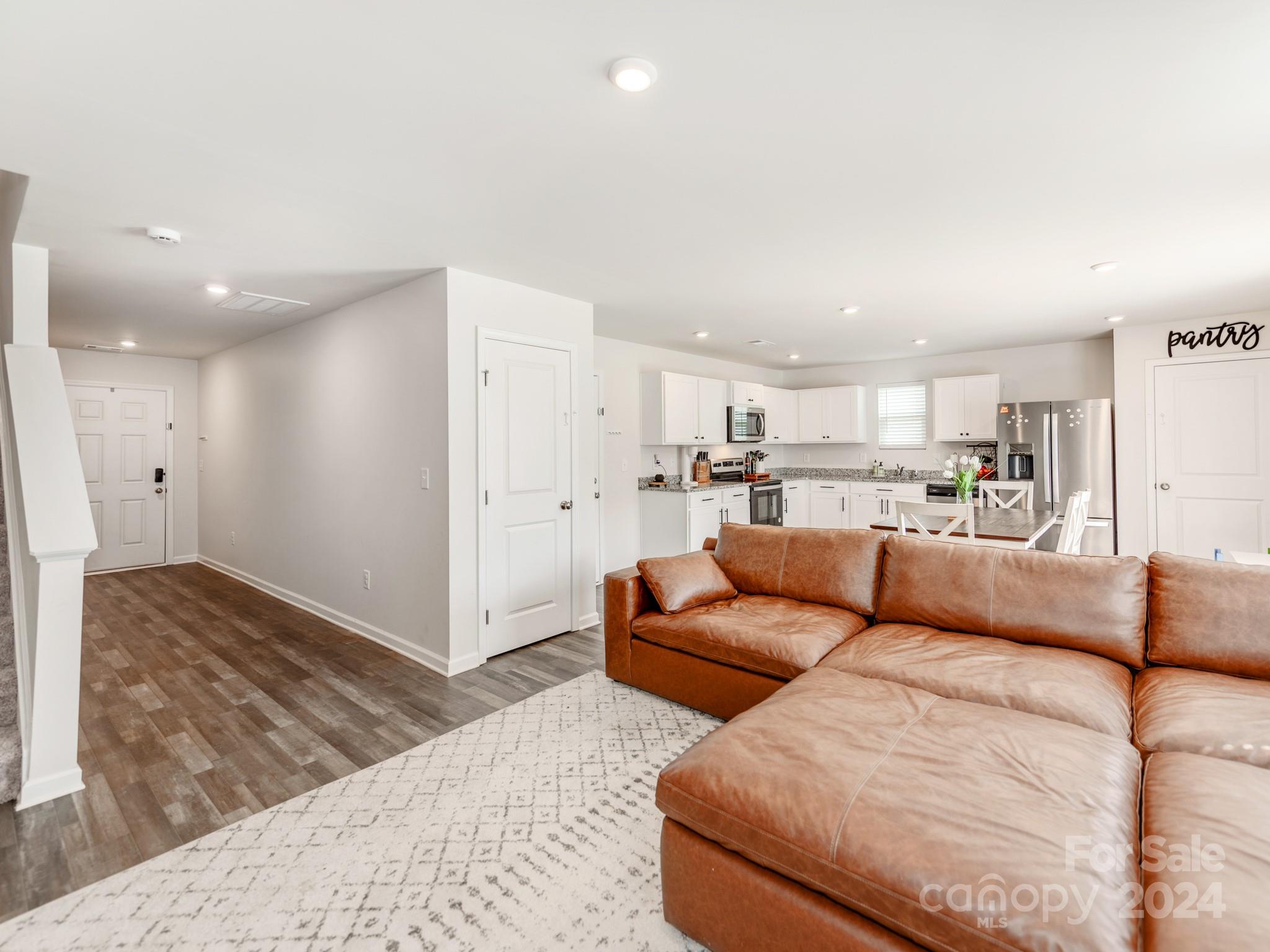 Field Crest Farm - Residential