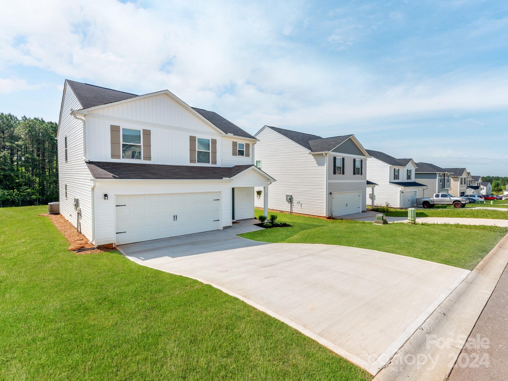Field Crest Farm - Residential