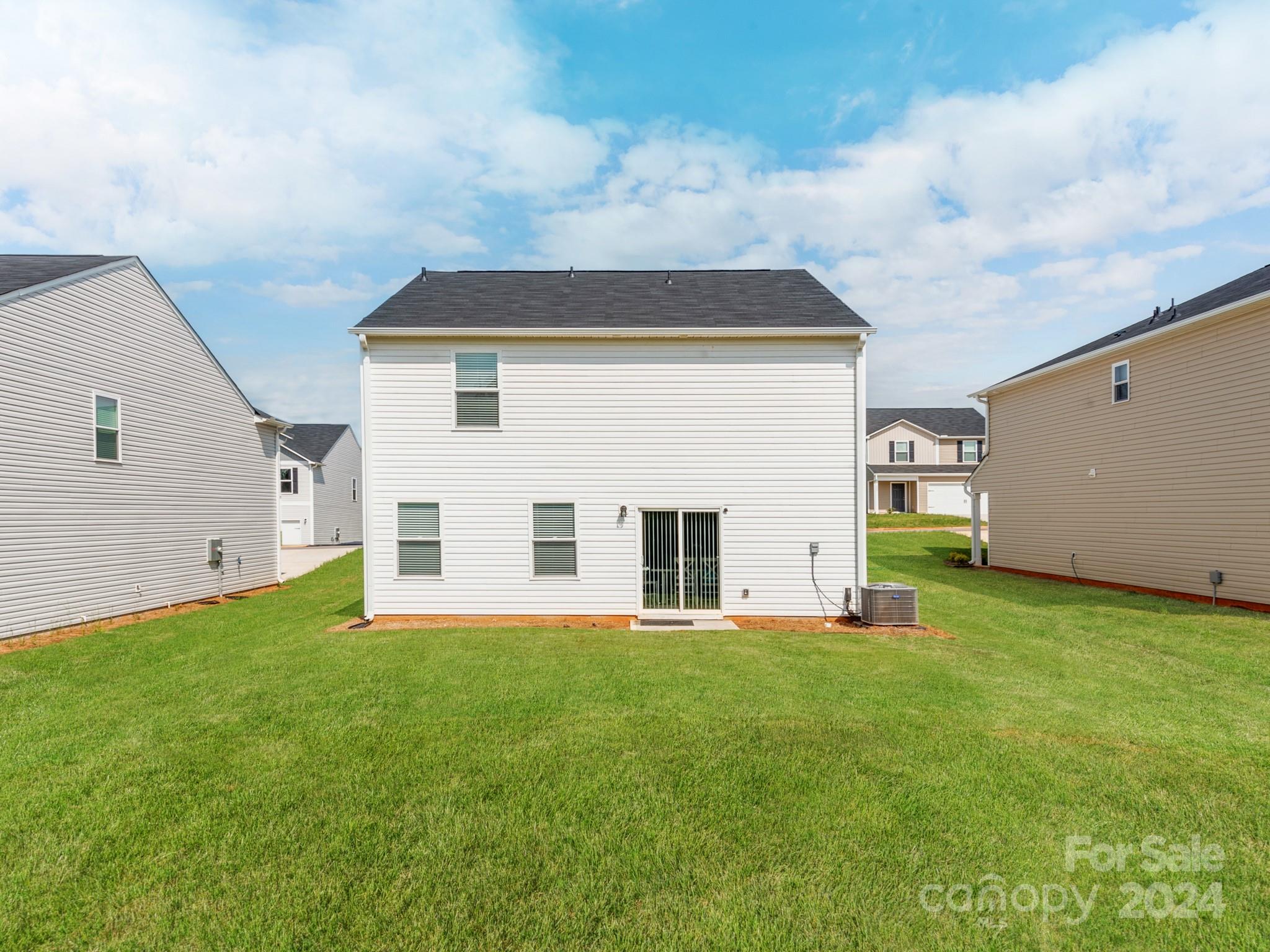 Field Crest Farm - Residential