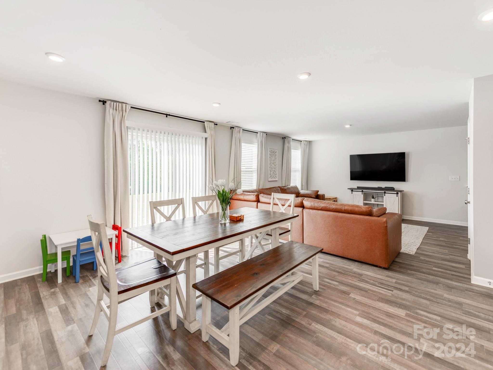 Field Crest Farm - Residential