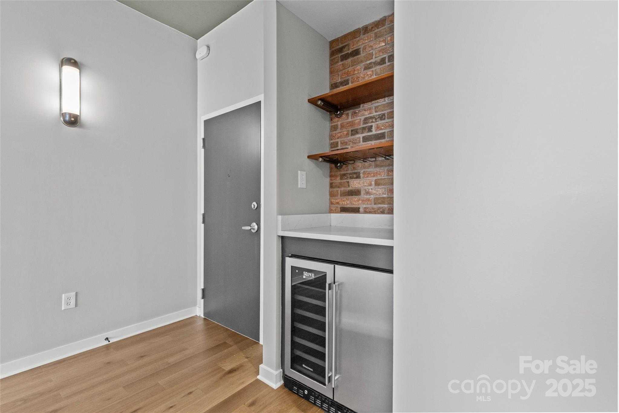 Avenue Condominiums - Residential