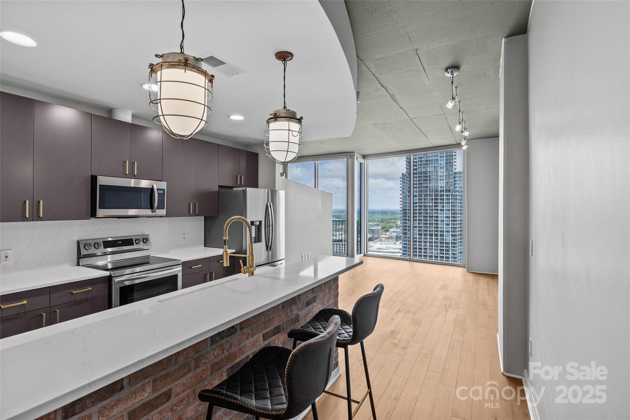 Avenue Condominiums - Residential