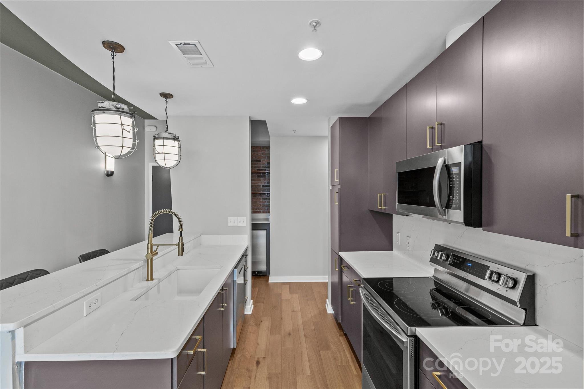 Avenue Condominiums - Residential