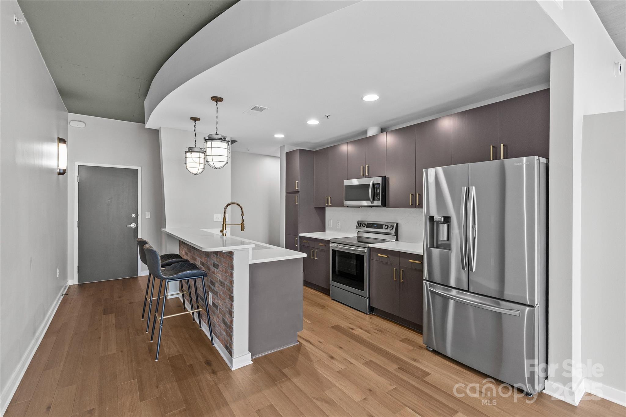 Avenue Condominiums - Residential