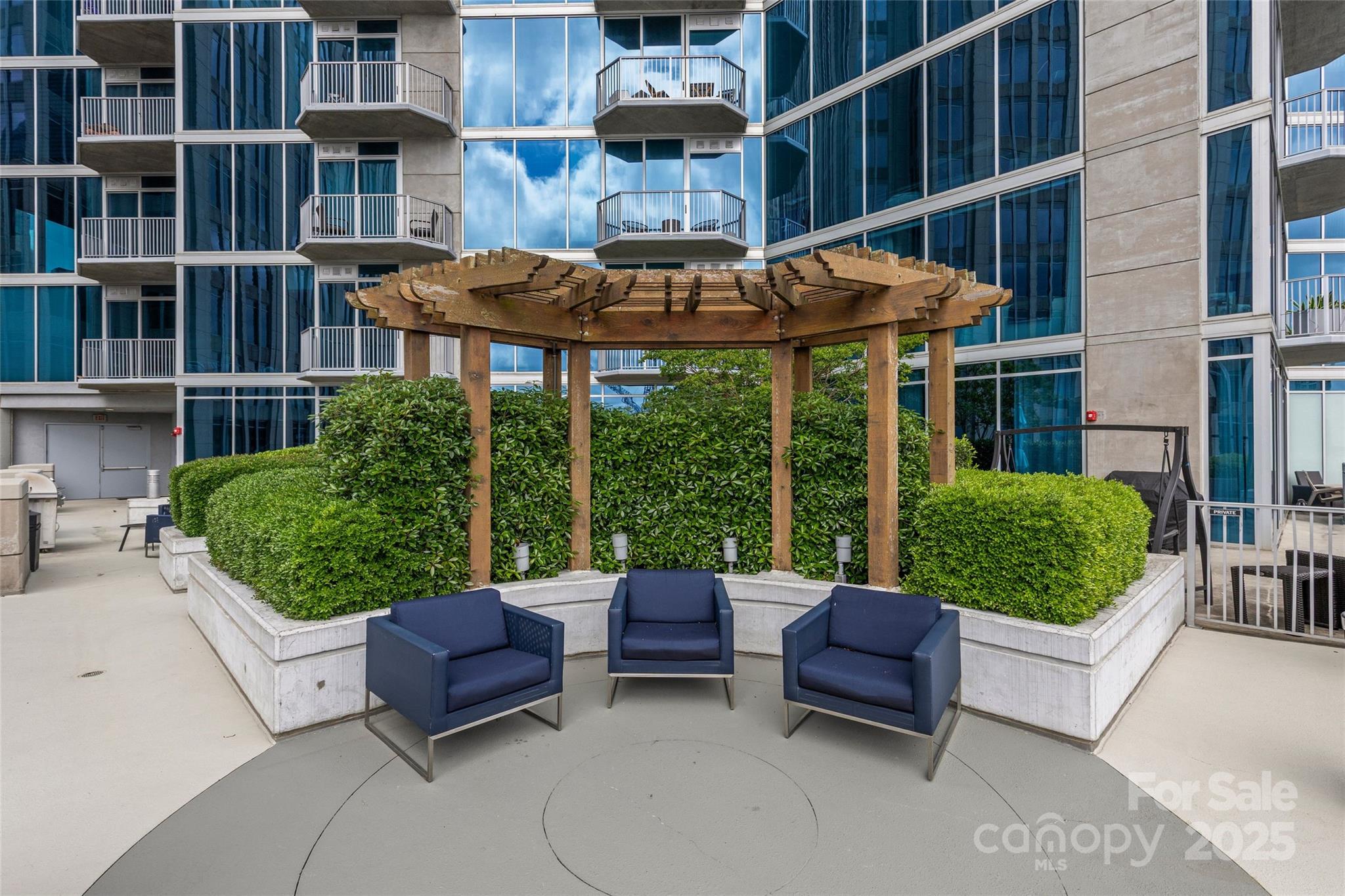 Avenue Condominiums - Residential