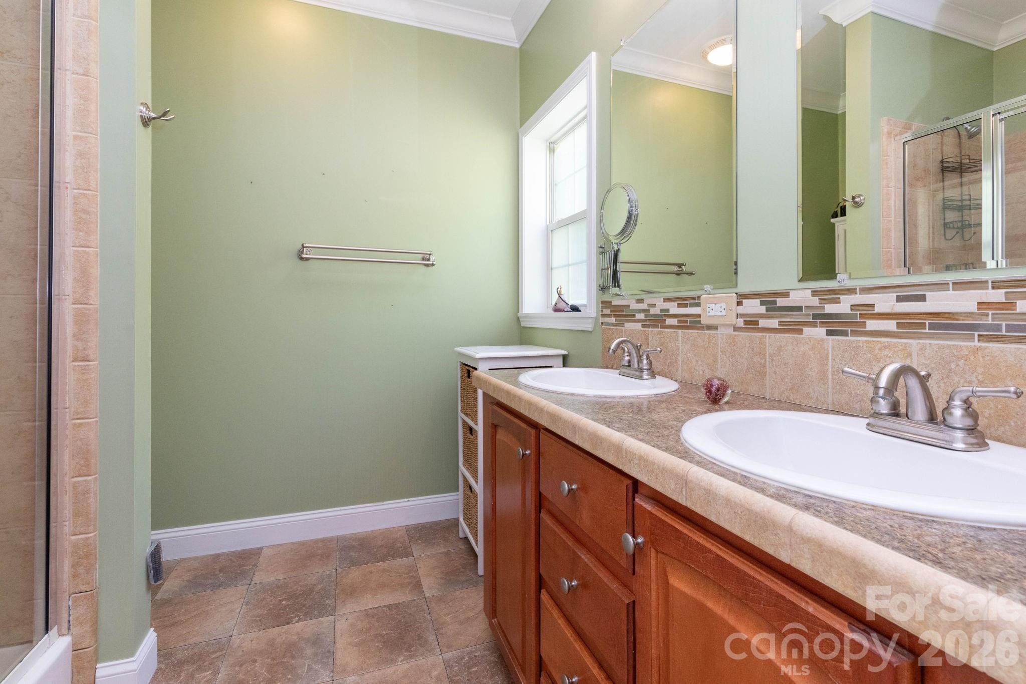 Ruth Villa - Residential