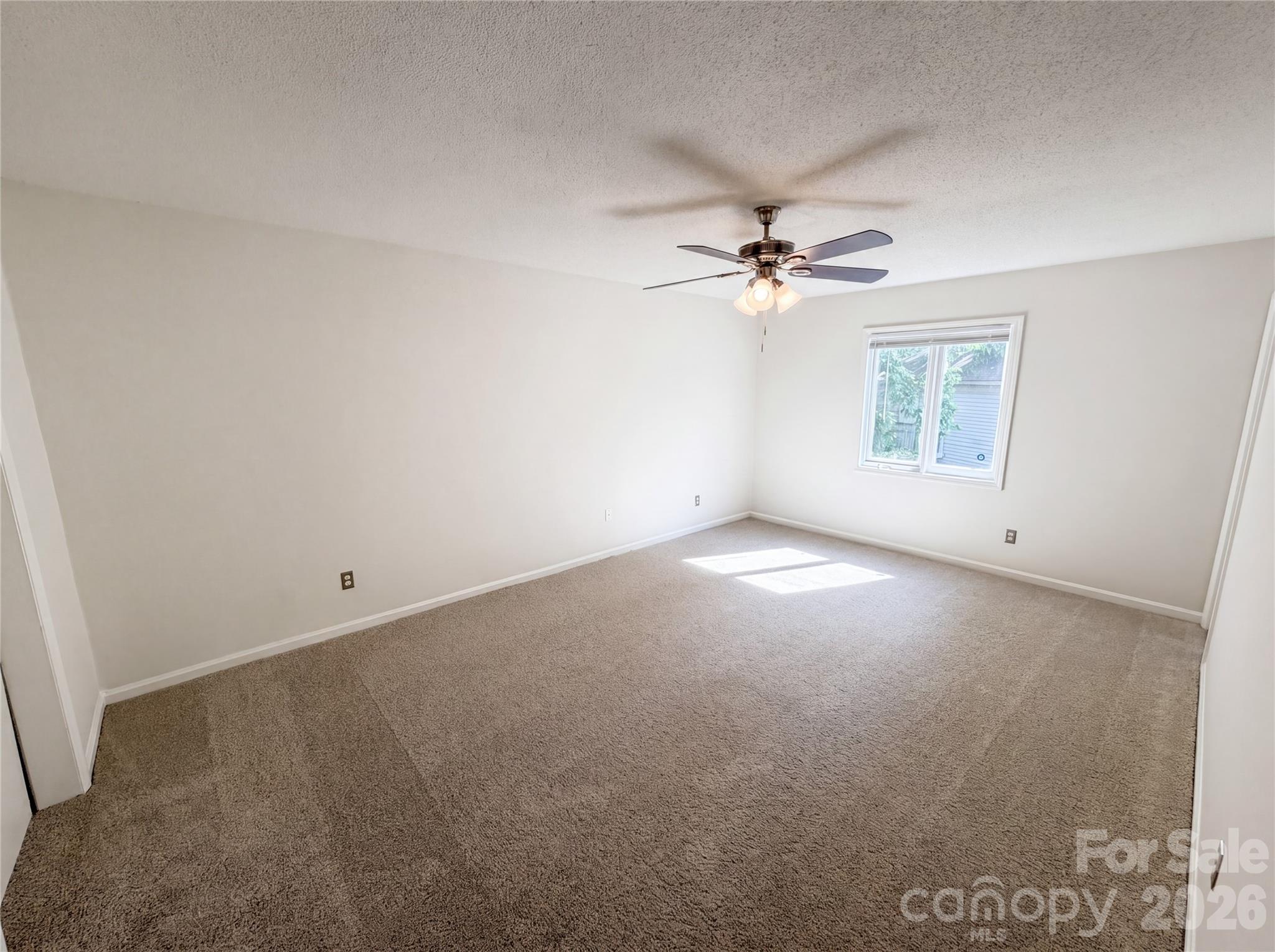 Sharon Lakes - Residential