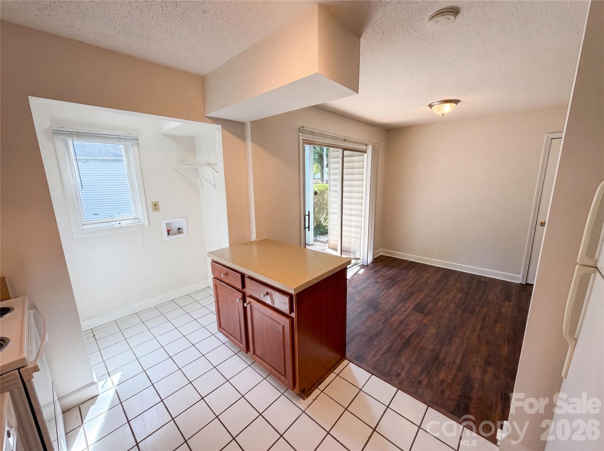 Sharon Lakes - Residential