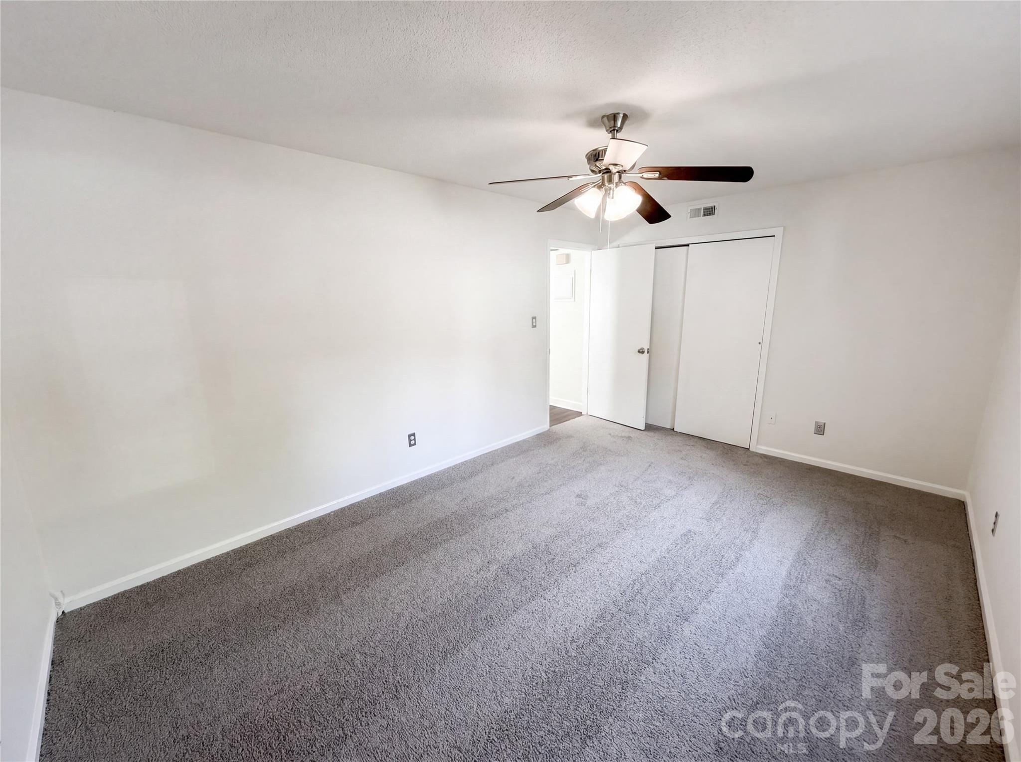 Sharon Lakes - Residential