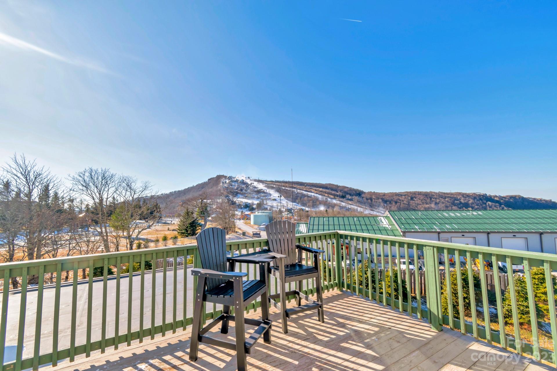 Pinnacle Inn - Residential