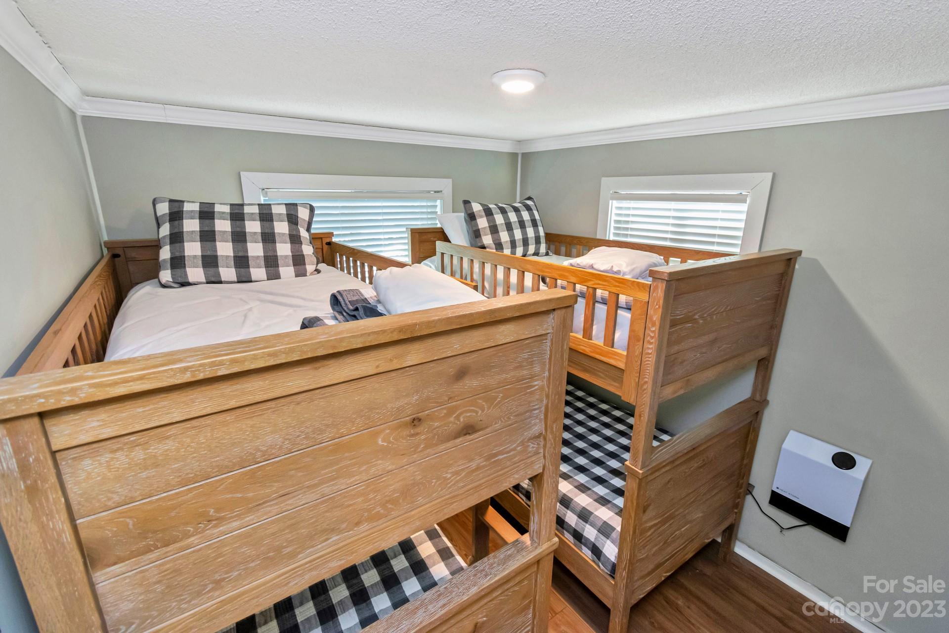 Pinnacle Inn - Residential