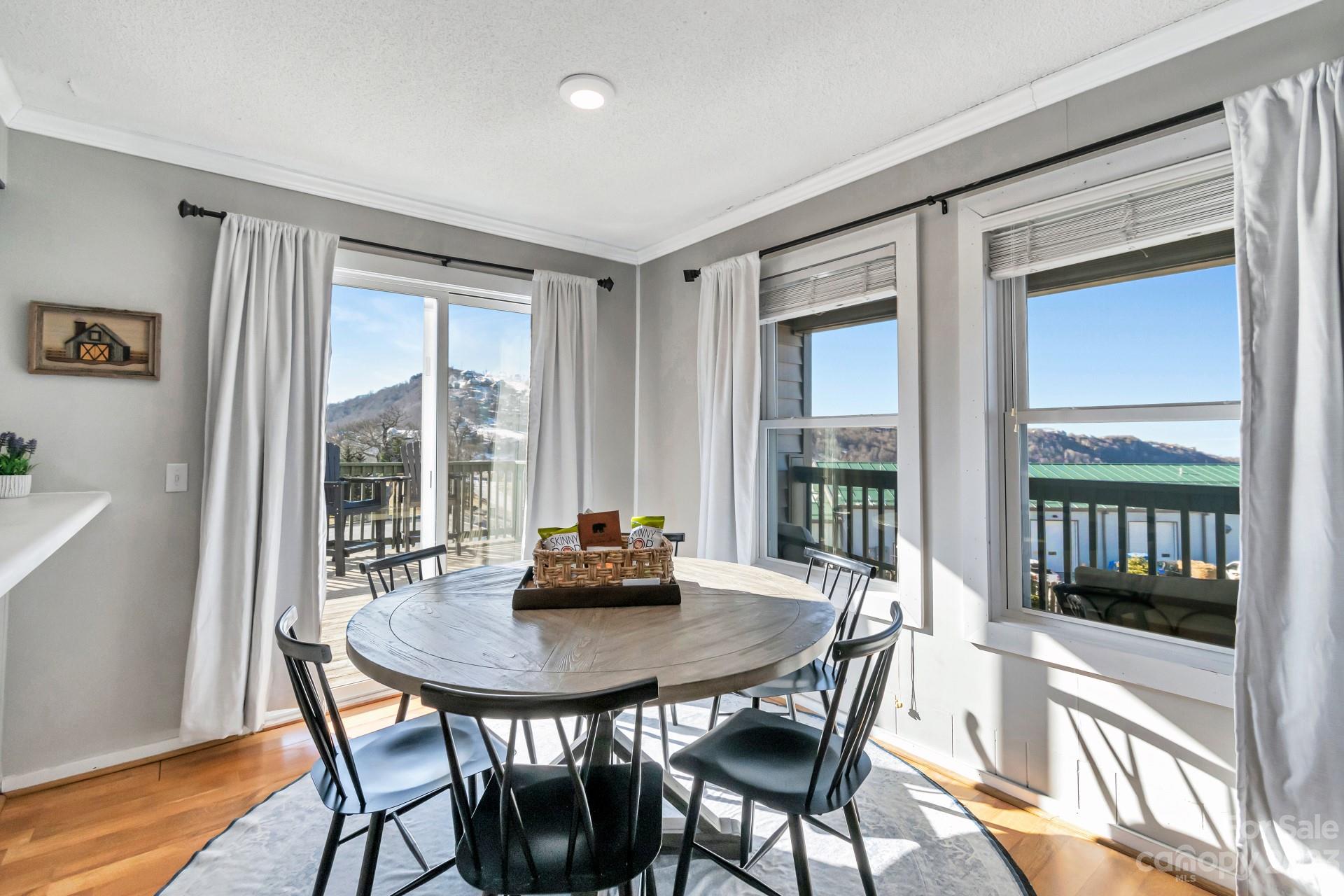 Pinnacle Inn - Residential