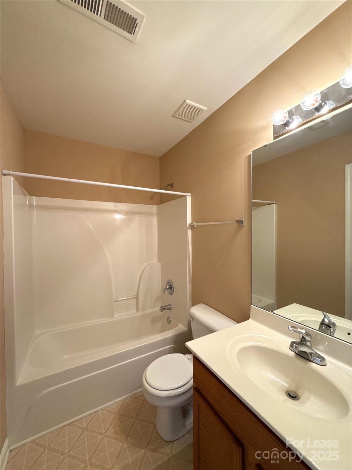 Oakbrooke - Residential Lease