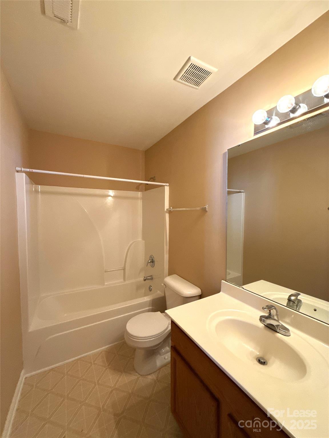 Oakbrooke - Residential Lease