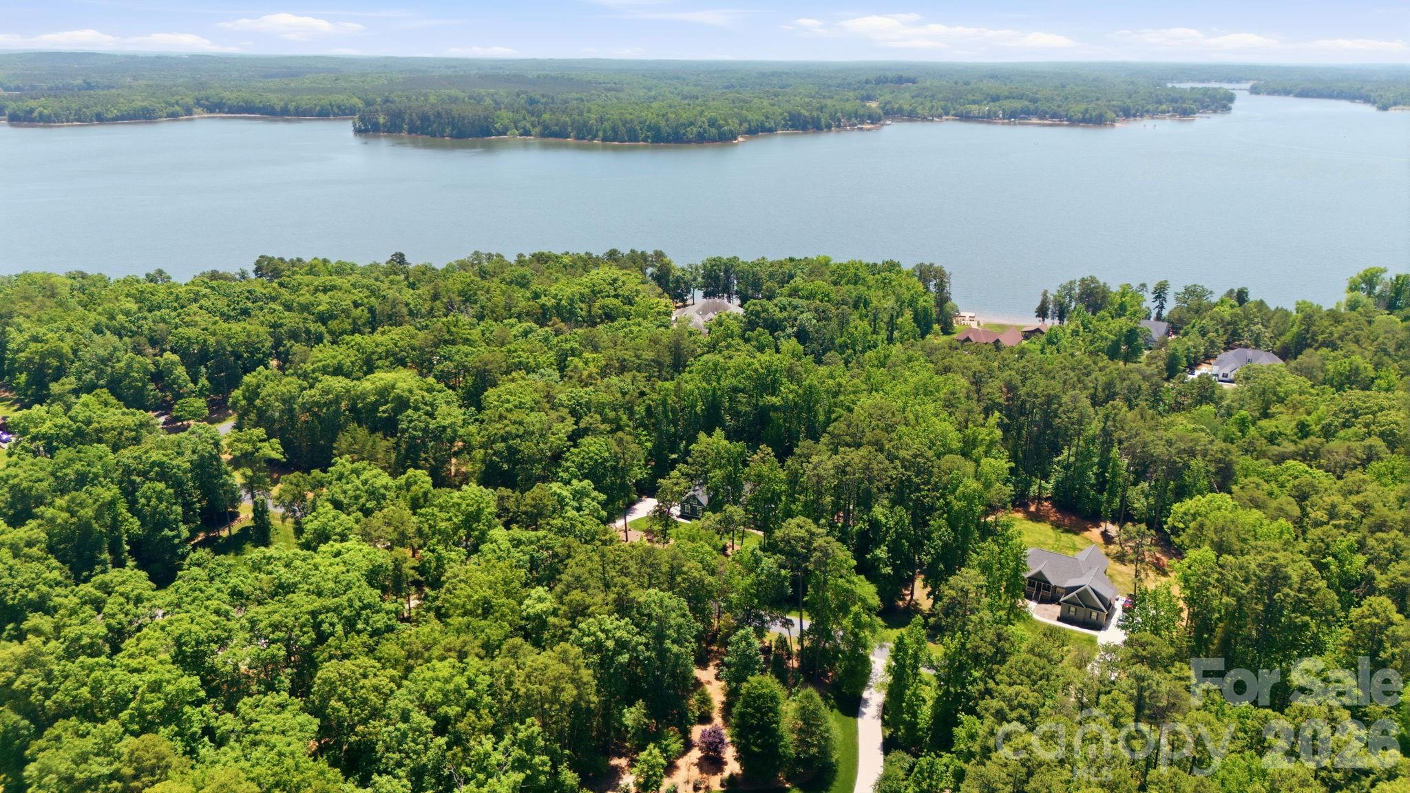 Yachtsmans Point - Residential