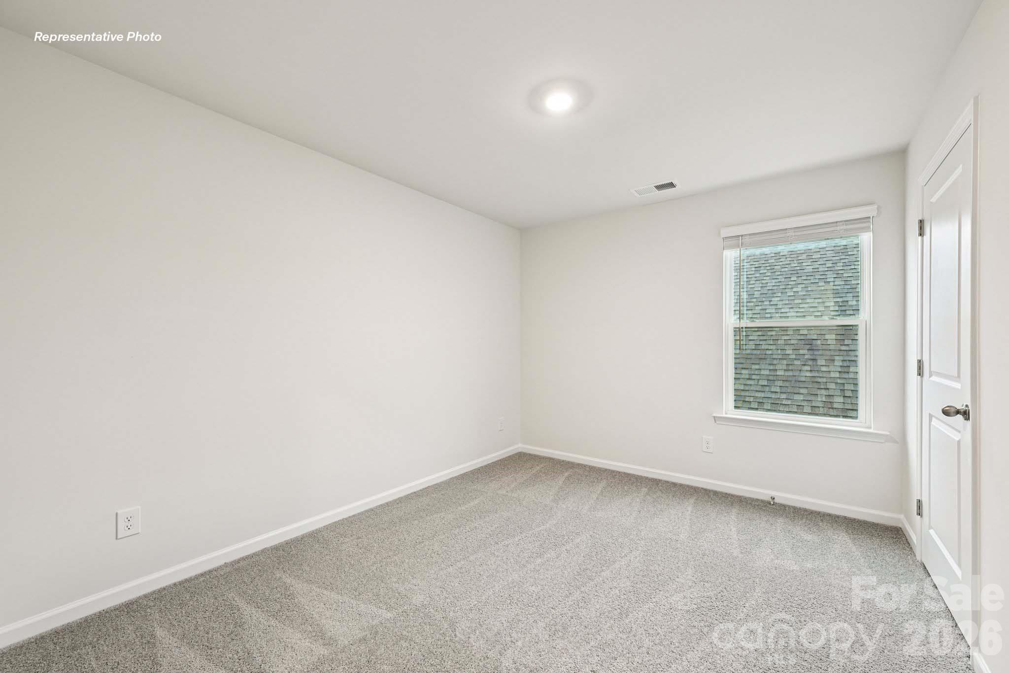 The Hamptons at Hickory - Residential