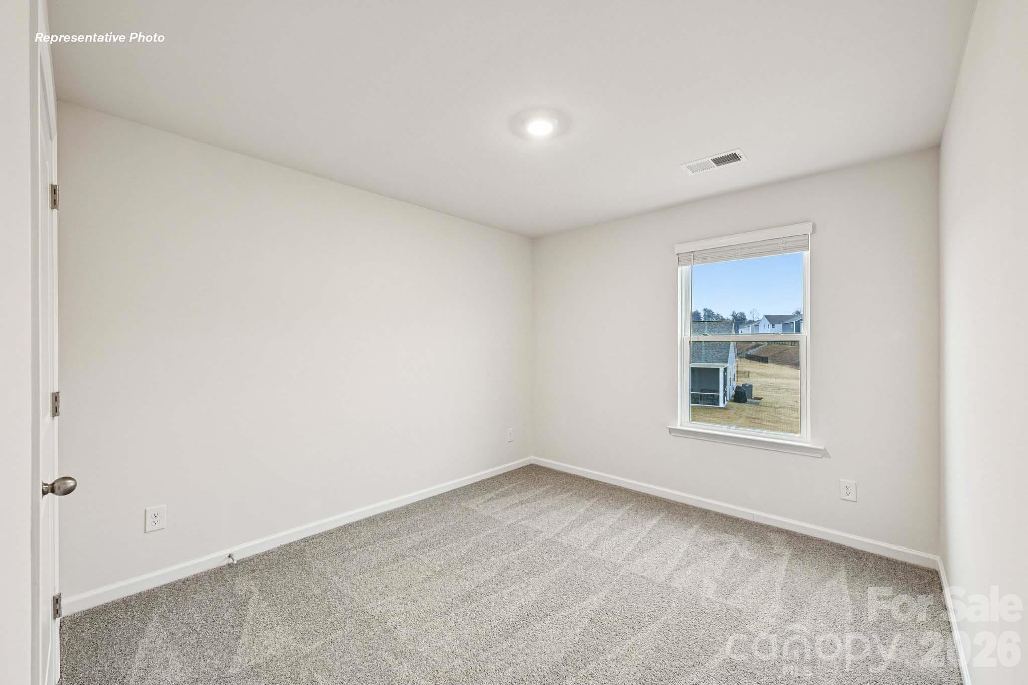 The Hamptons at Hickory - Residential