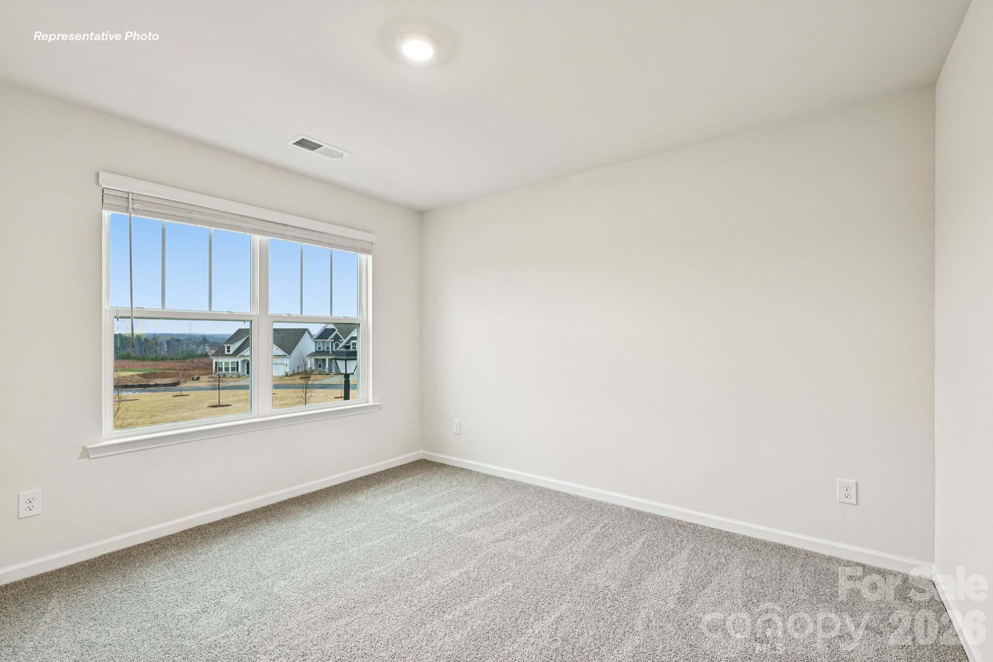 The Hamptons at Hickory - Residential