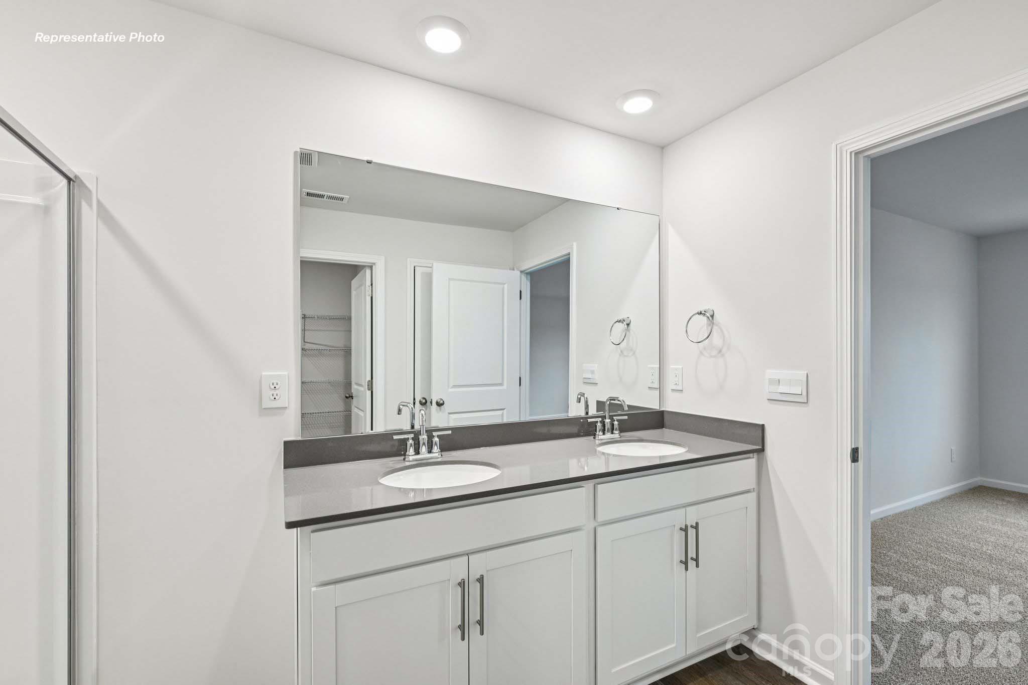 The Hamptons at Hickory - Residential