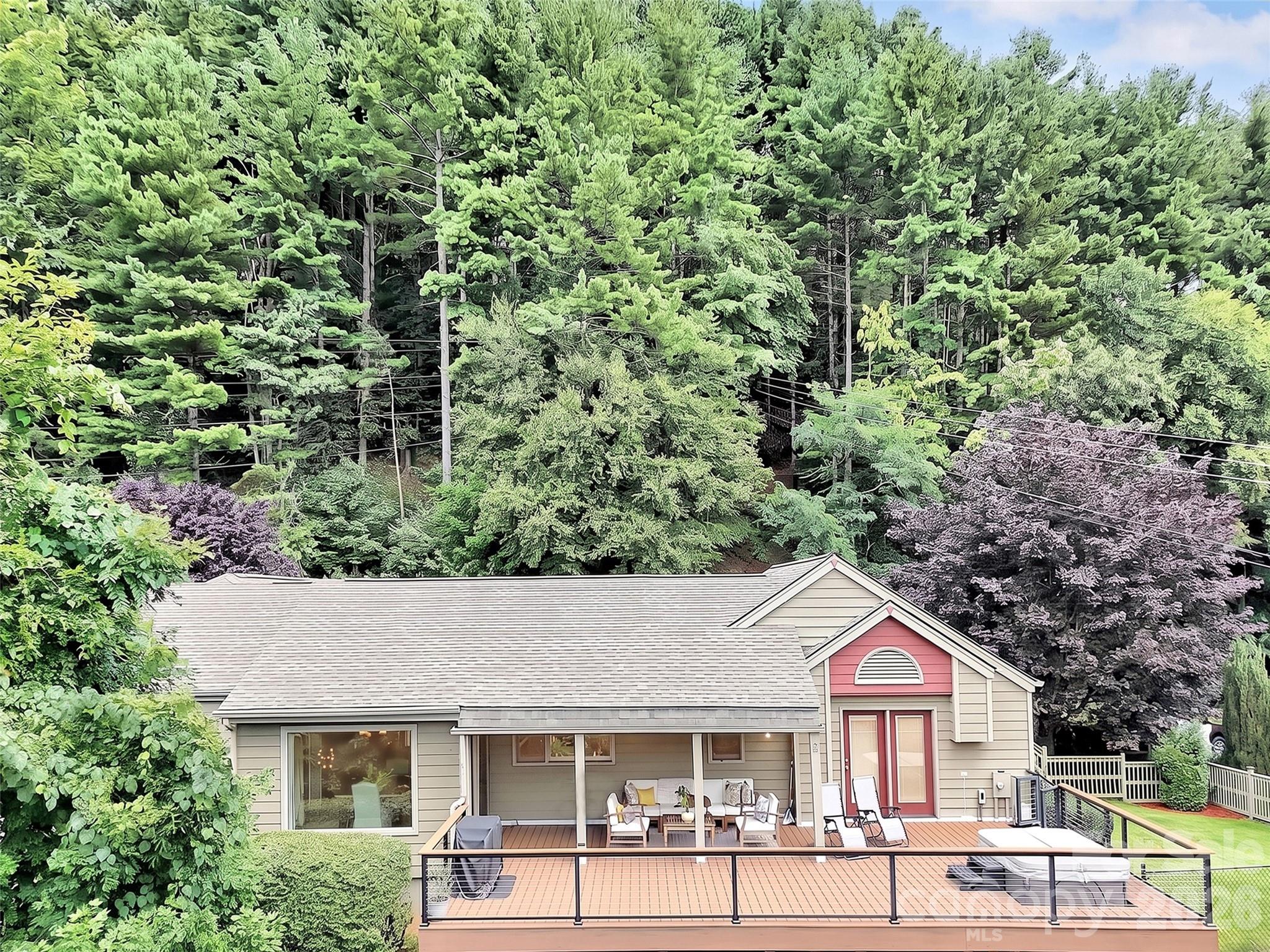 936 Little Mountain Road
