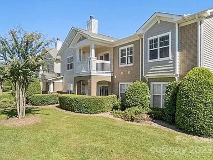 Freshly painted and remodeled corner unit condo offers 12 foot vaulted ceilings with lots of natural light and open floor plan.  All new kitchen with Quartz counter tops, new stainless appliances and new premium LVP flooring.  A sought after garage can be available at buyer’s option with this condo also.  Master corner bedroom swims in natural light with a generous ensuite master bath, dual vanities and an expansive walk-in closet.  Spacious second bedroom plus office/den with glass french doors.  Lots of amenities and low HOA fees.  Walk to Birkdale and the new Alexander Farms upscale shopping area under construction.
The lovely shaded balcony has natural privacy and storage.