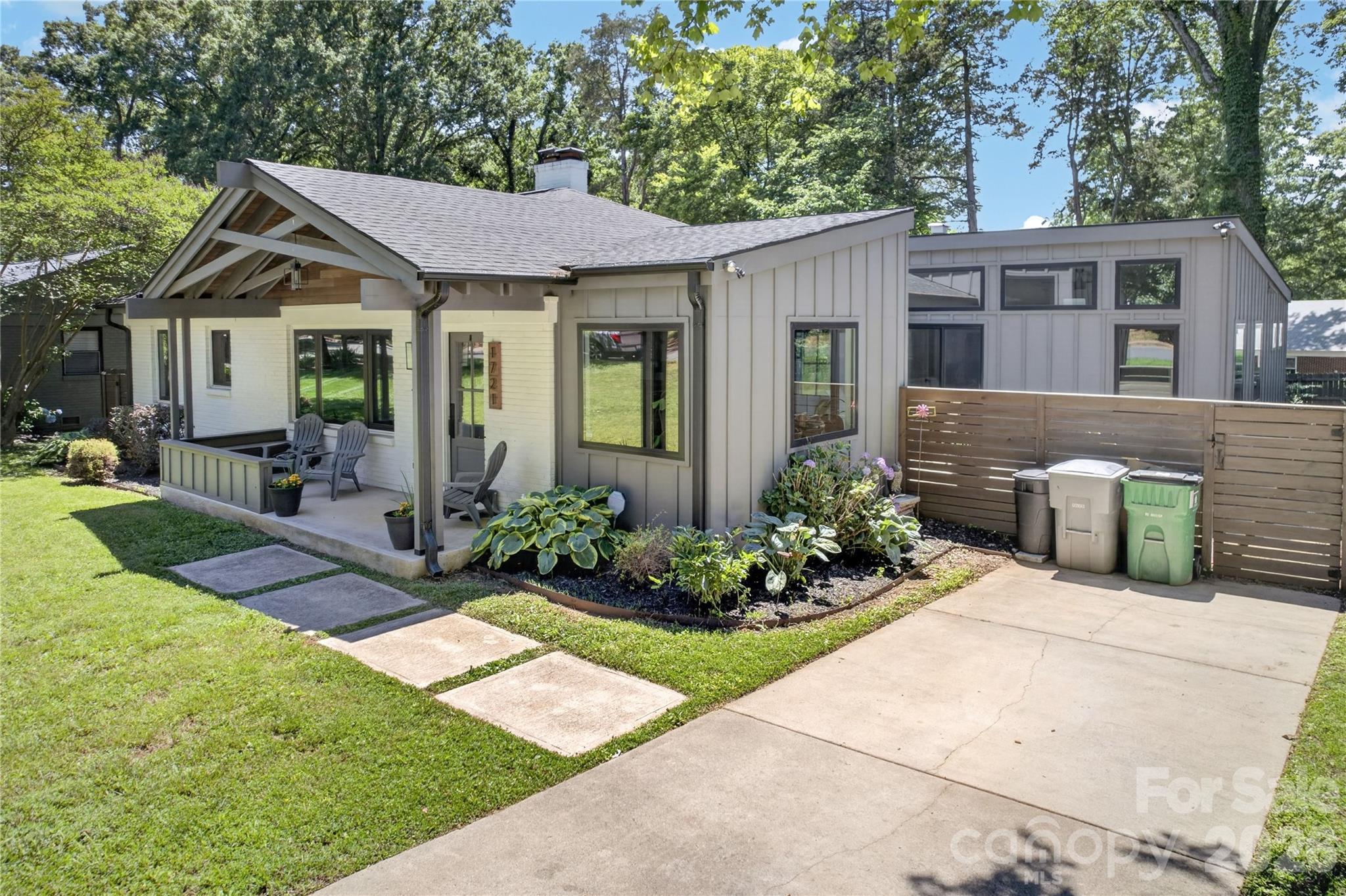 1721 Merry Oaks Road