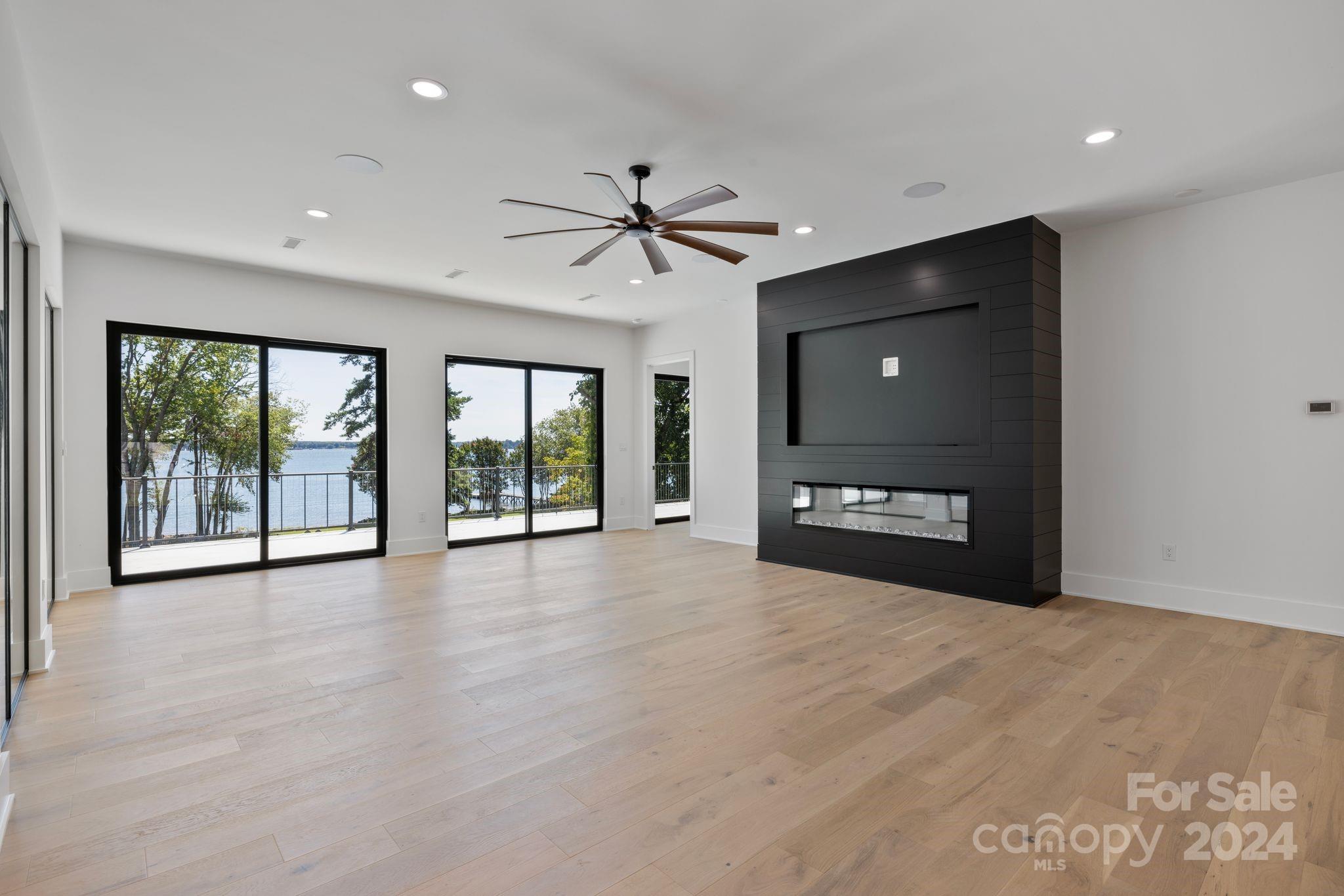 Saylors Watch - Residential