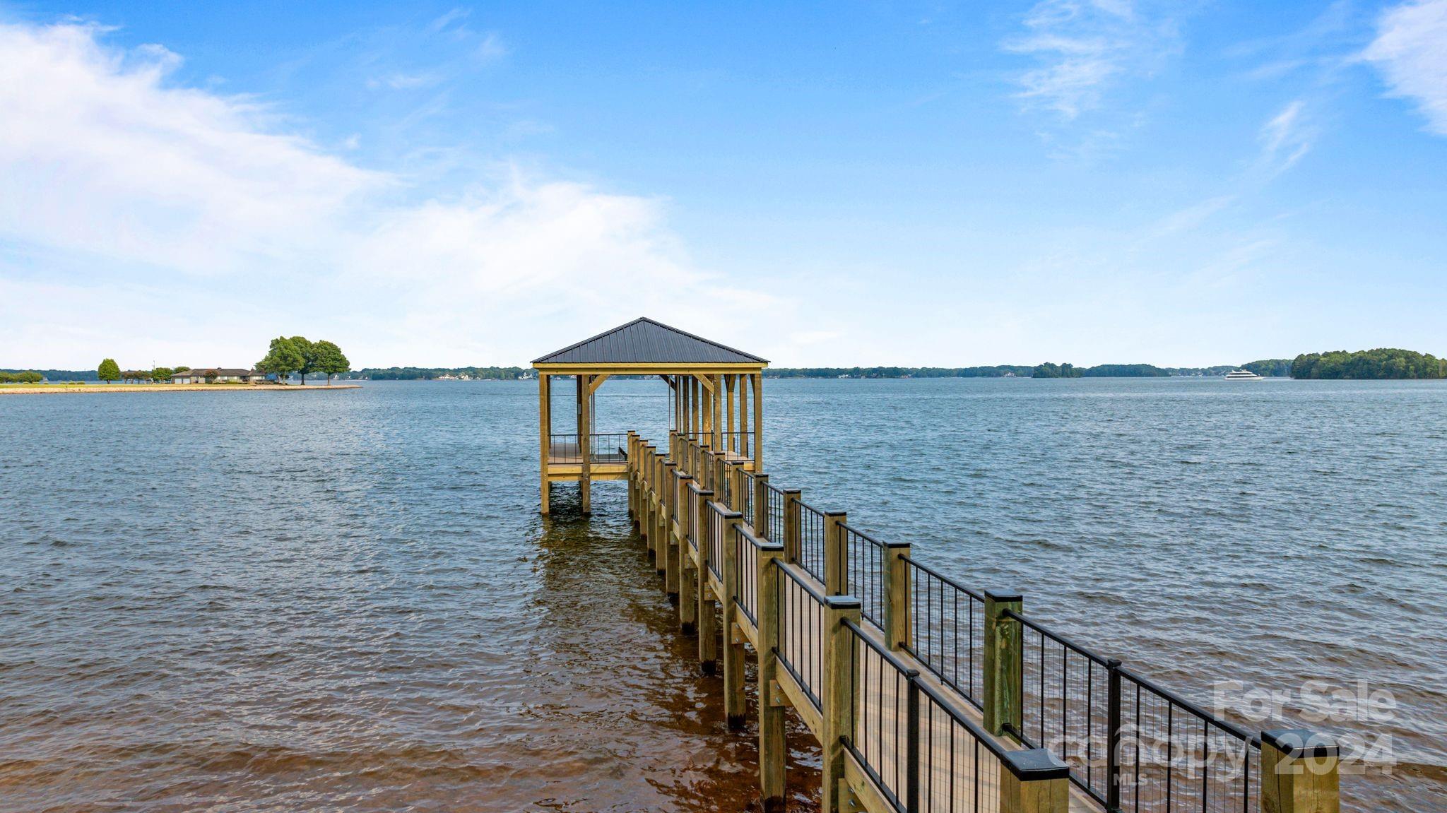 Saylors Watch - Residential