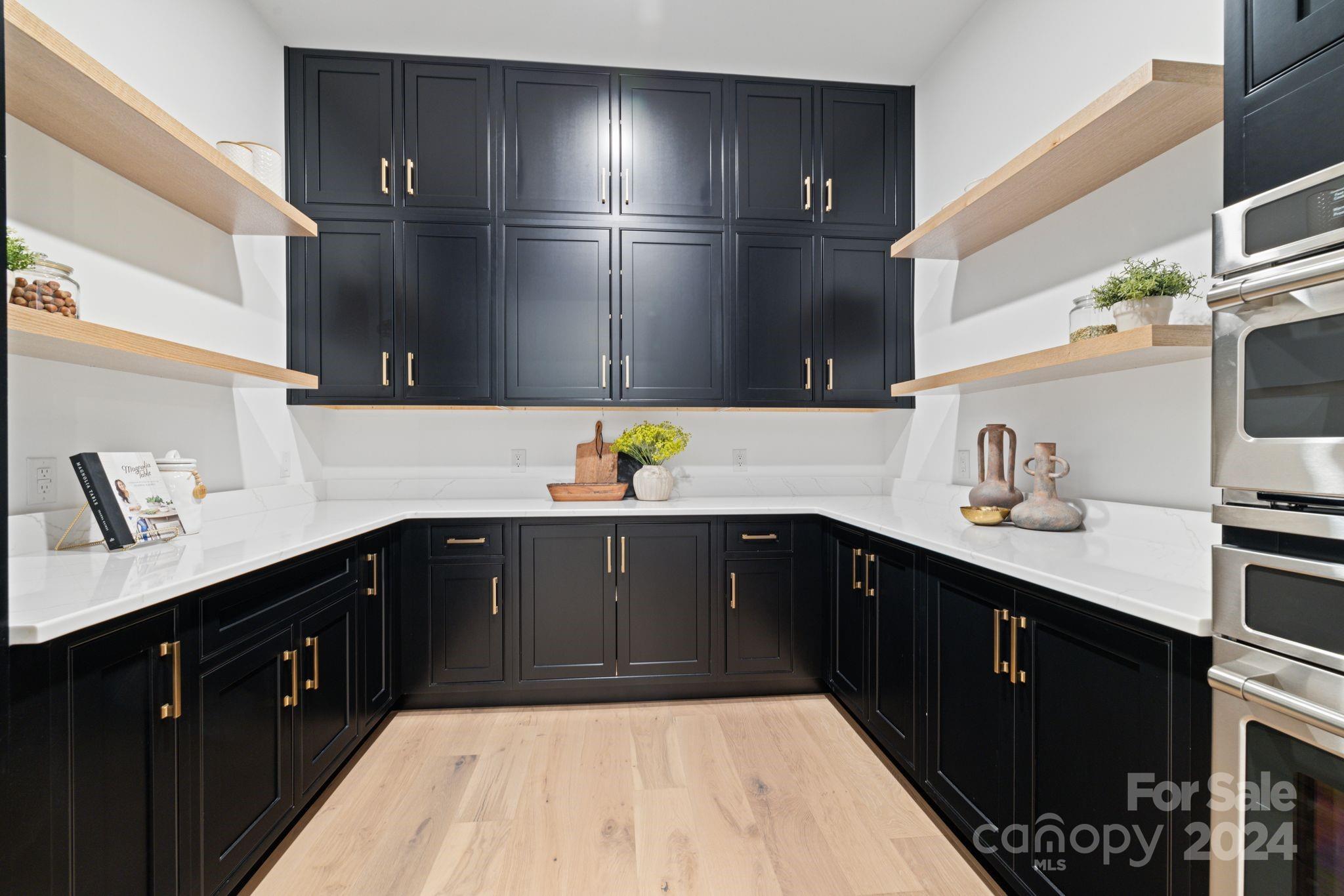 Saylors Watch - Residential