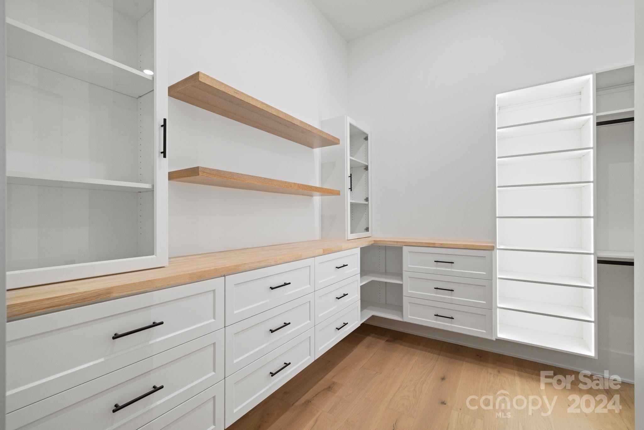 Saylors Watch - Residential