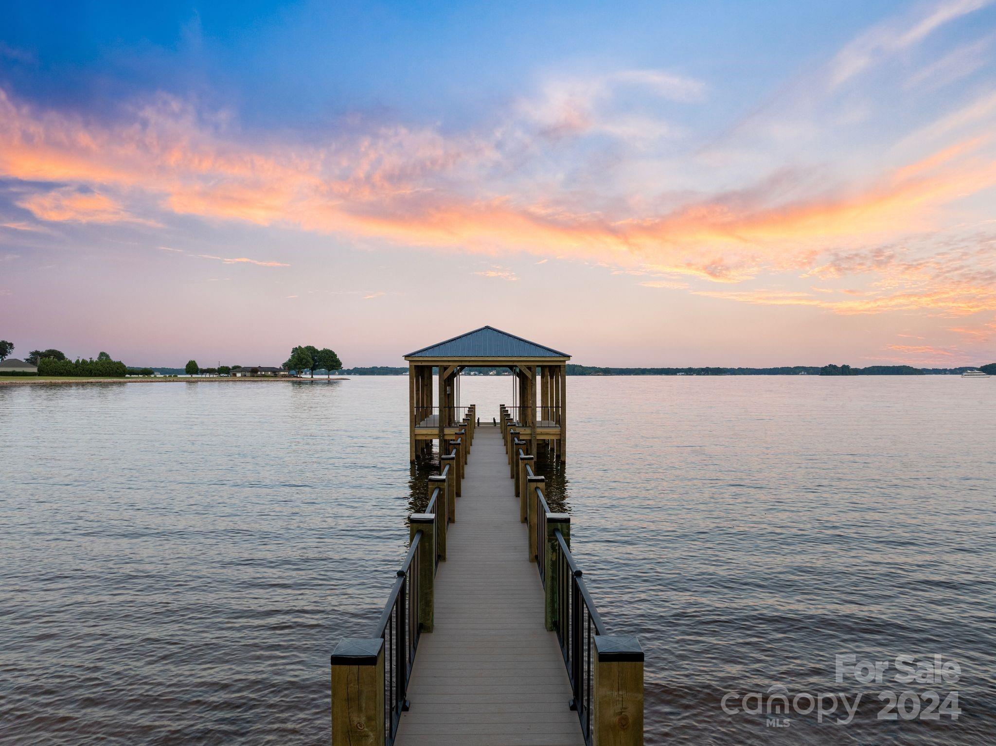 Saylors Watch - Residential