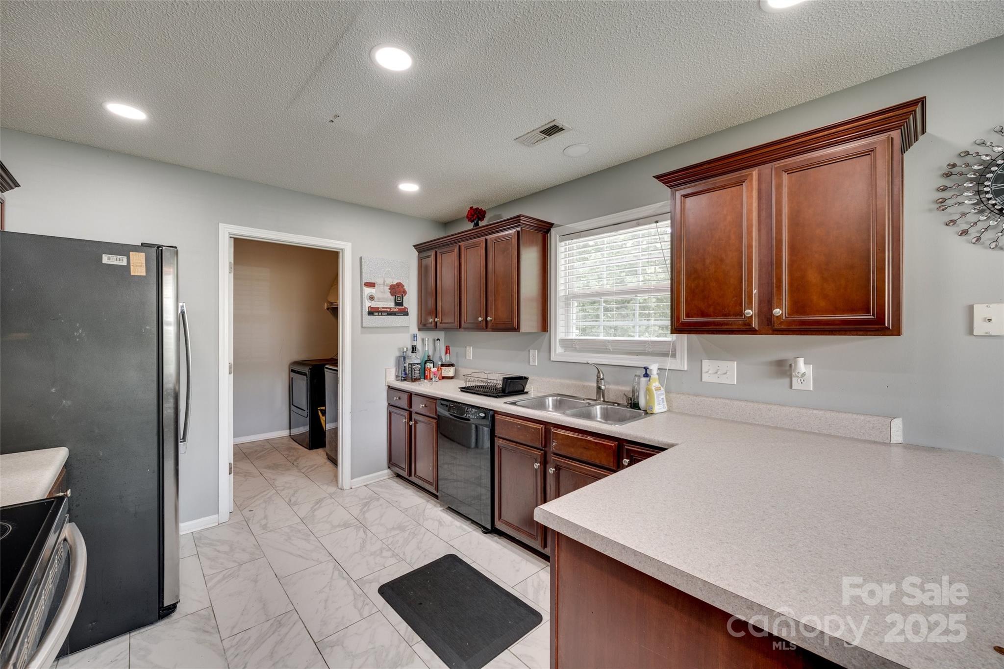 Avery Lake - Residential