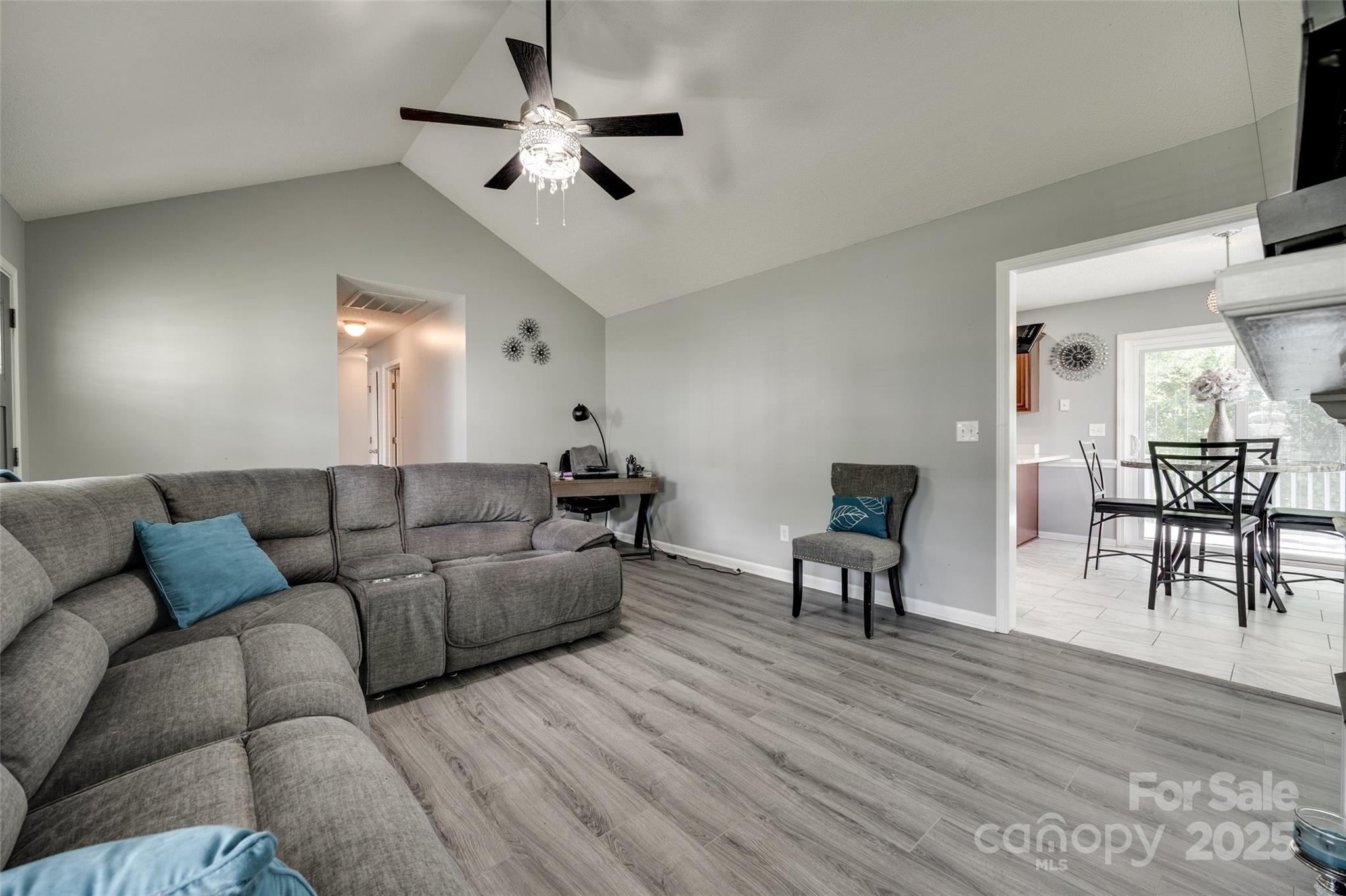 735 Shuttles Way