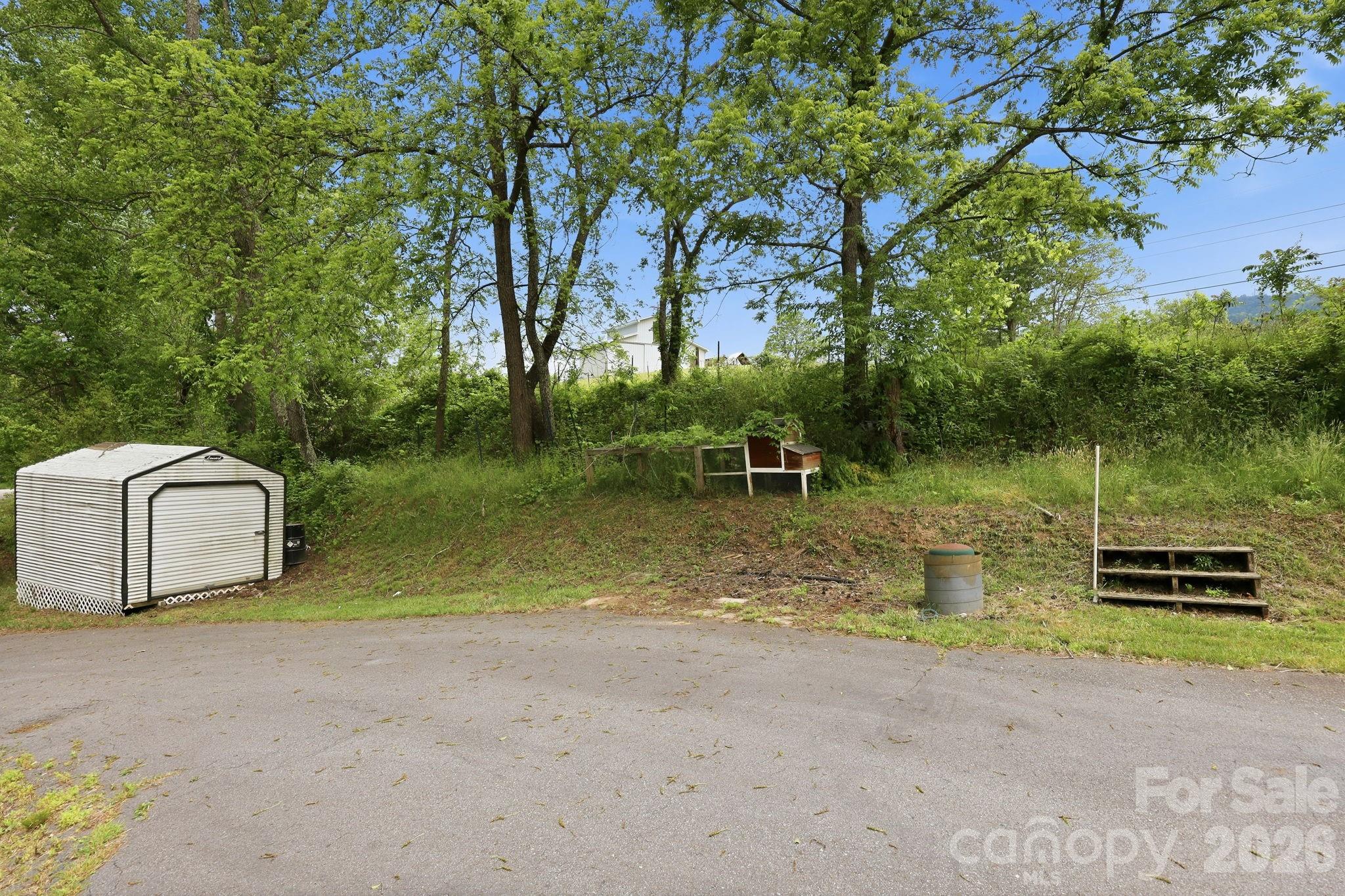 3383 Thickety Road