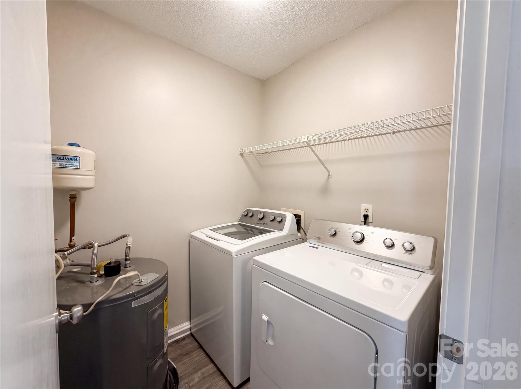 Olde Salem - Residential