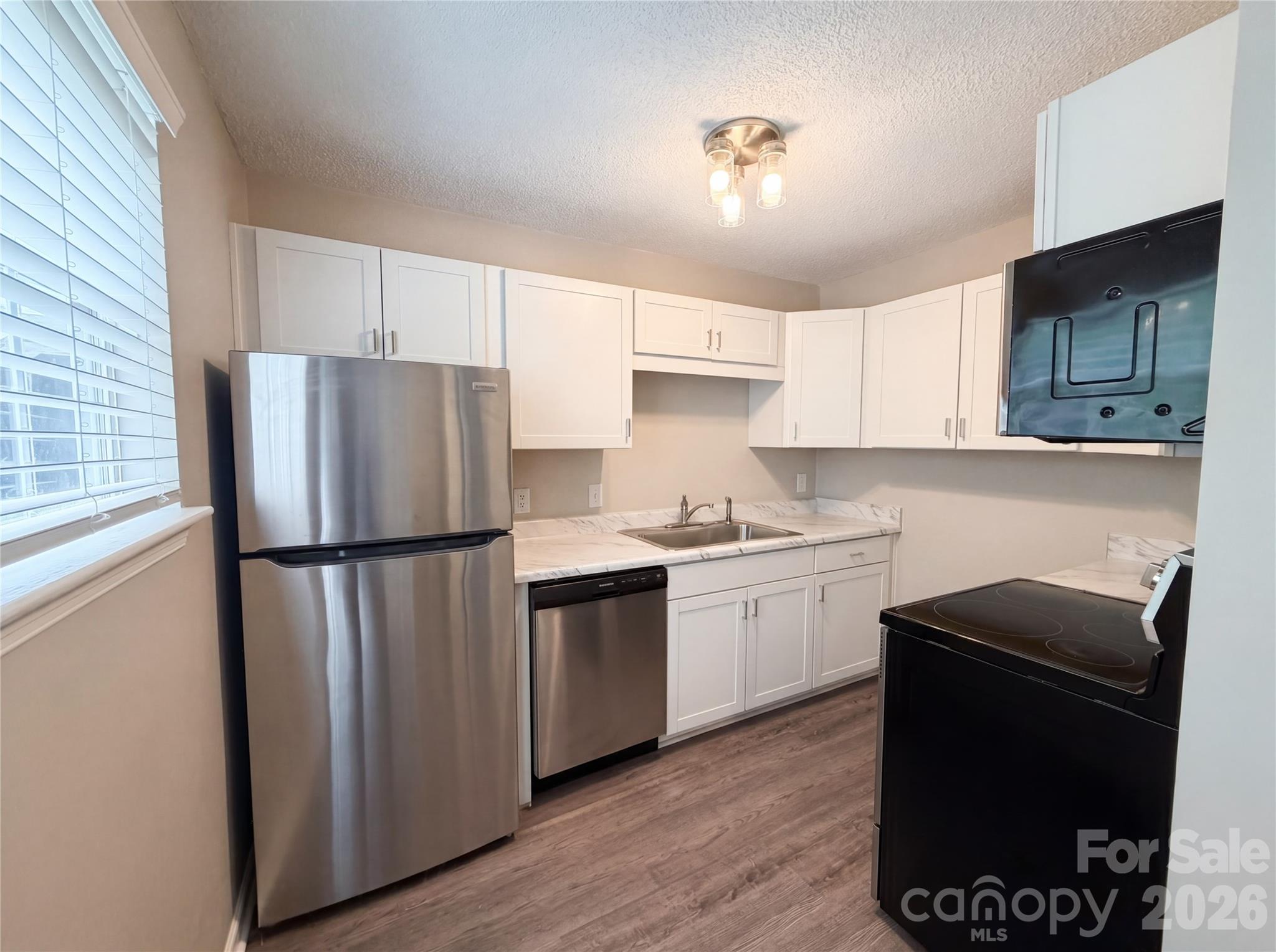 Olde Salem - Residential