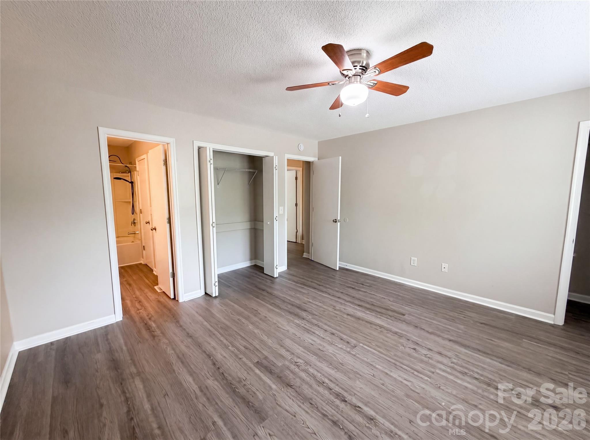 Olde Salem - Residential