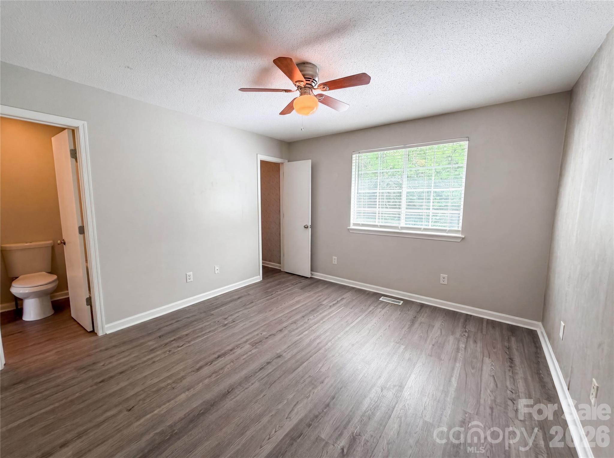 Olde Salem - Residential