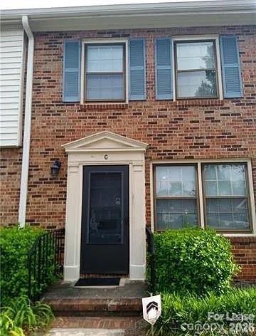 Carriage House - Residential Lease