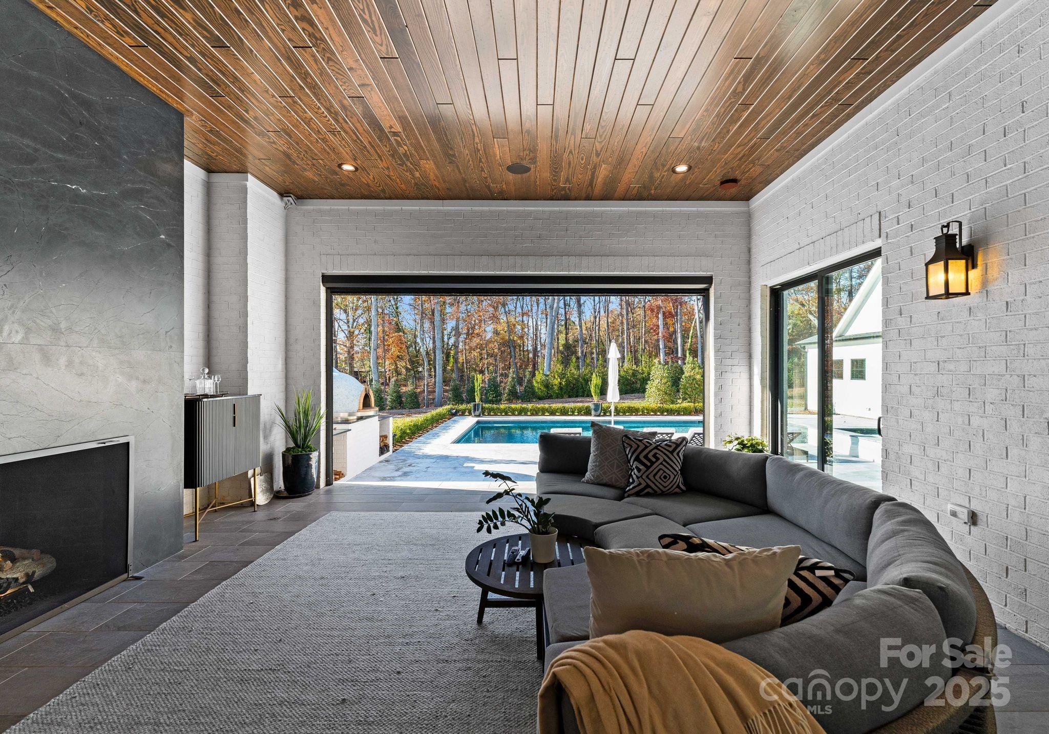 Saylors Watch - Residential