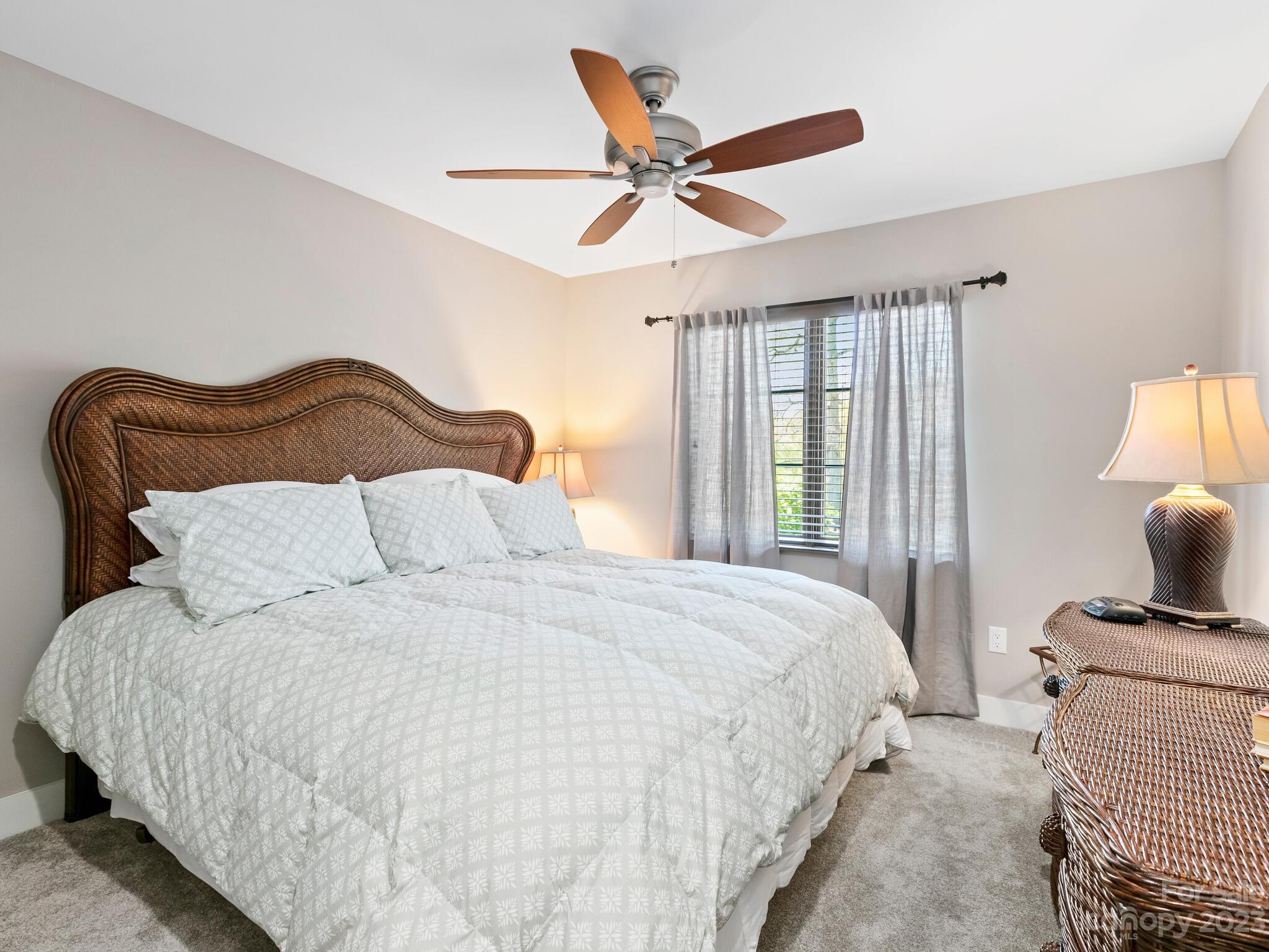 Sovereign Oaks - Residential