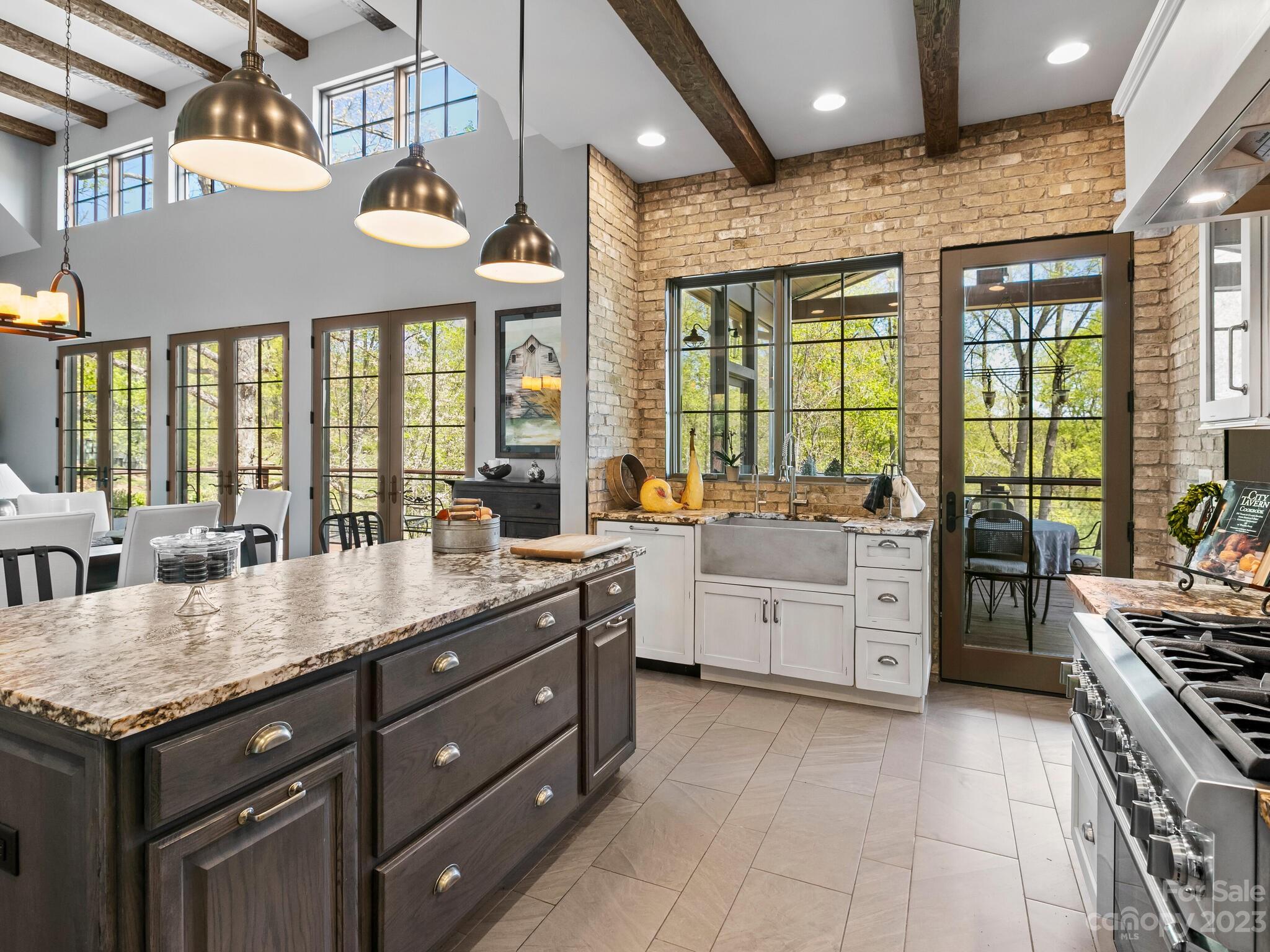 Sovereign Oaks - Residential