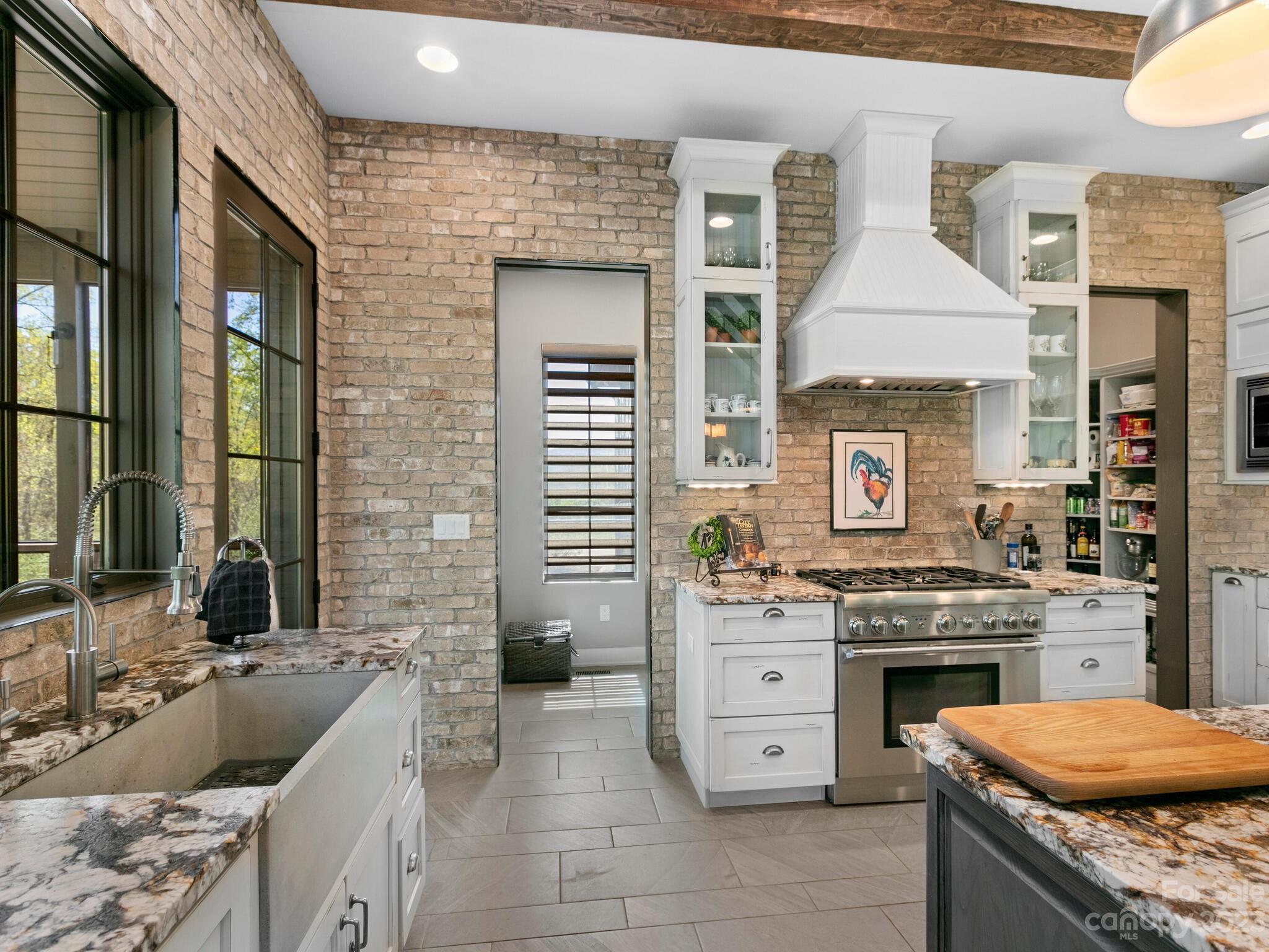 Sovereign Oaks - Residential